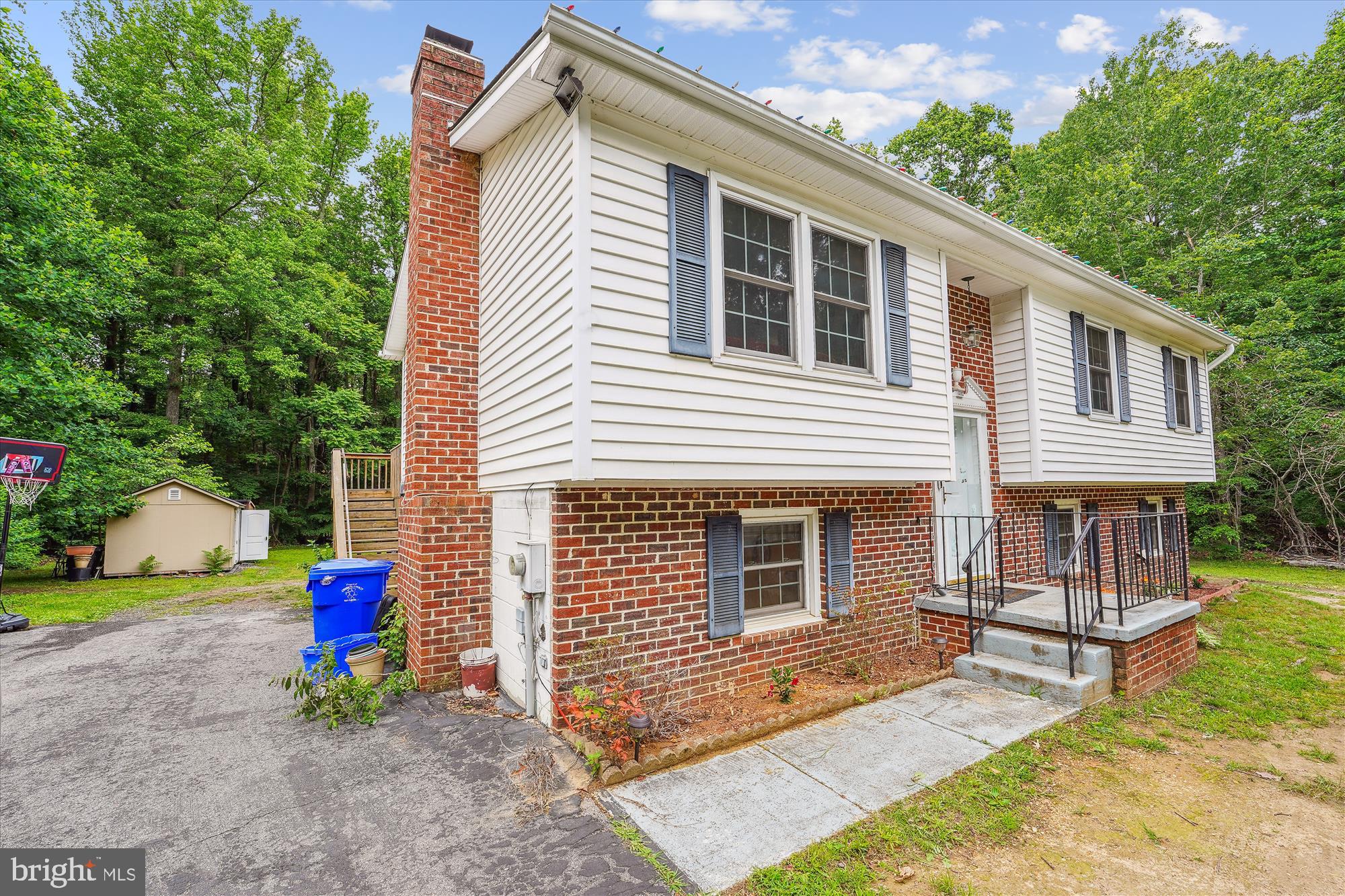 CLIFFTON ON THE POTOMAC - Residential