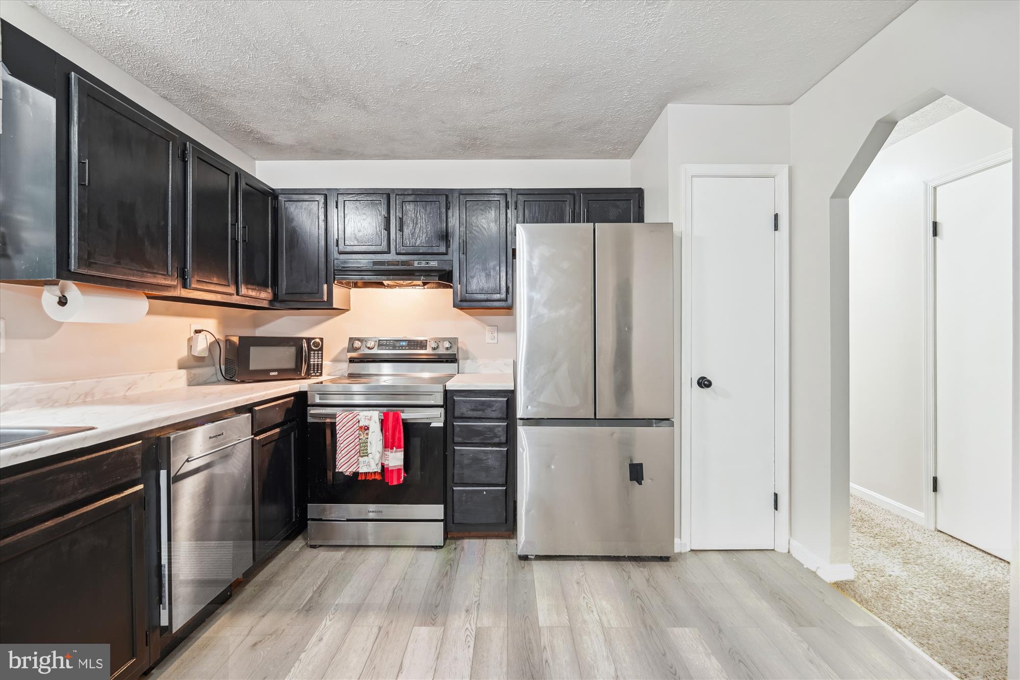 CLIFFTON ON THE POTOMAC - Residential