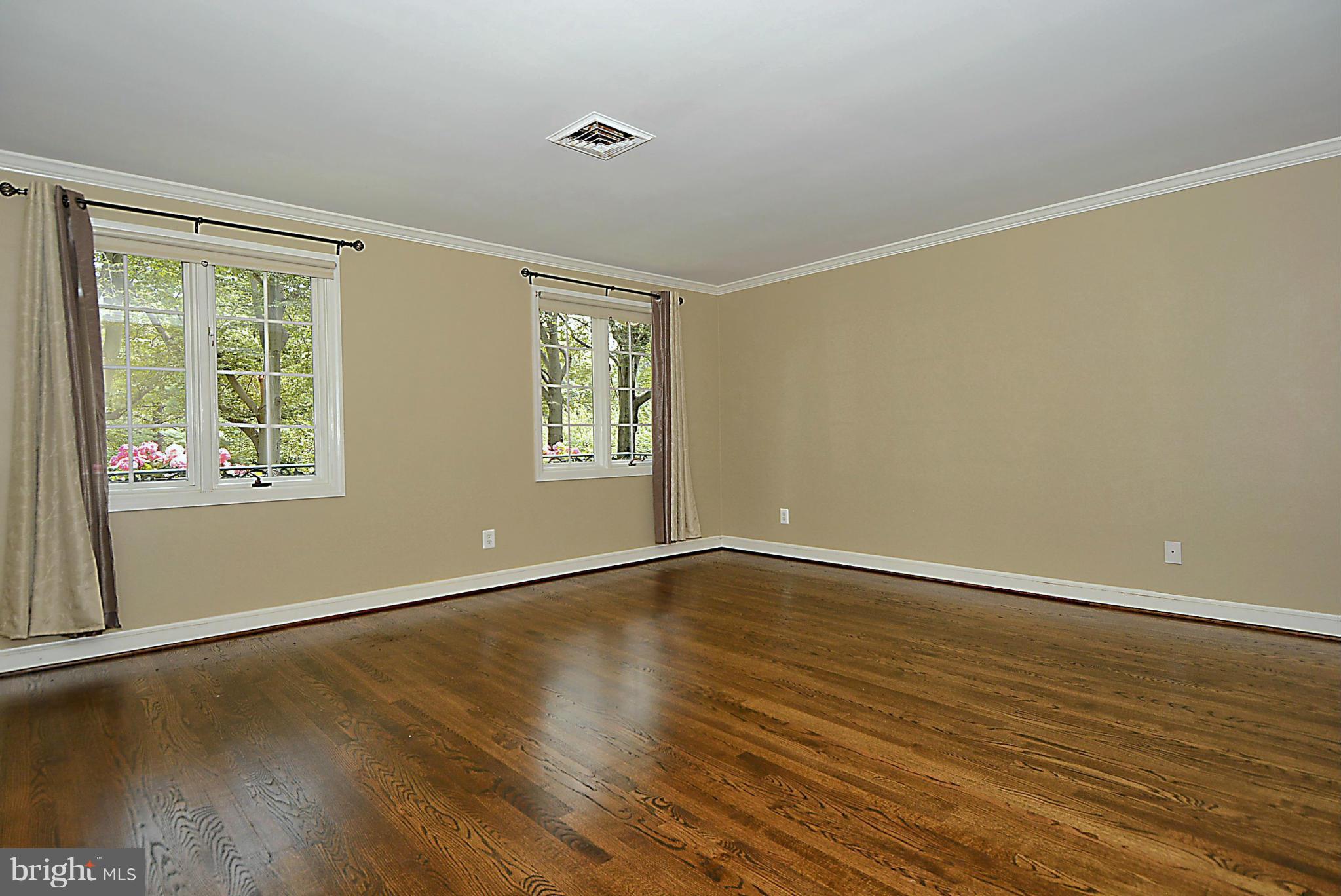 OLDE SWINKS MILL ESTATES - Residential