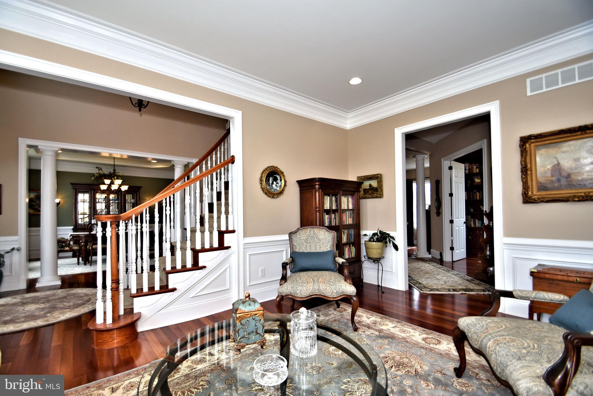 DUTCHESS FARM ESTS - Residential