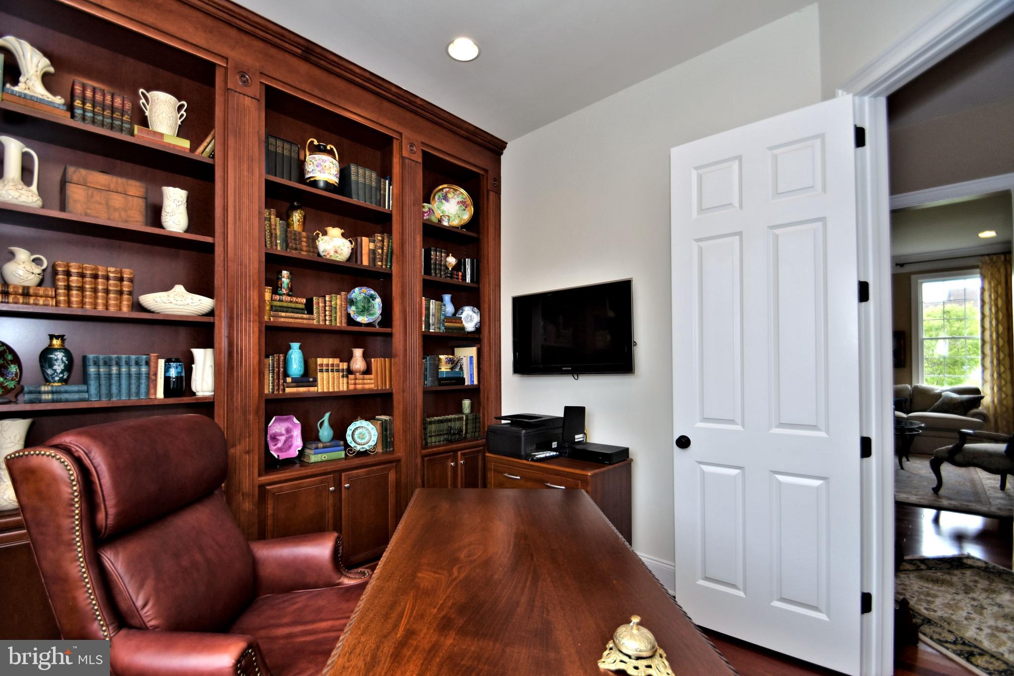 DUTCHESS FARM ESTS - Residential