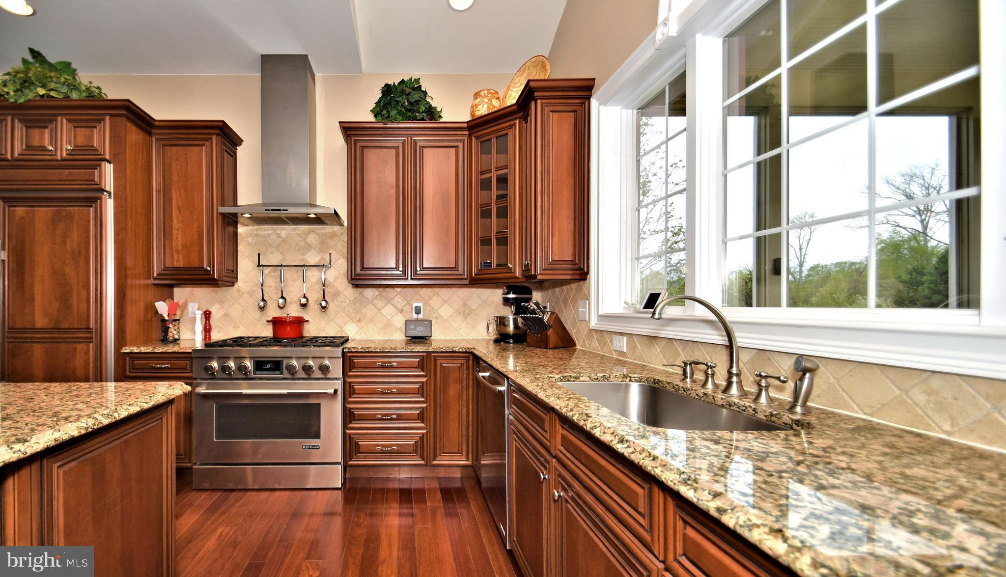 DUTCHESS FARM ESTS - Residential