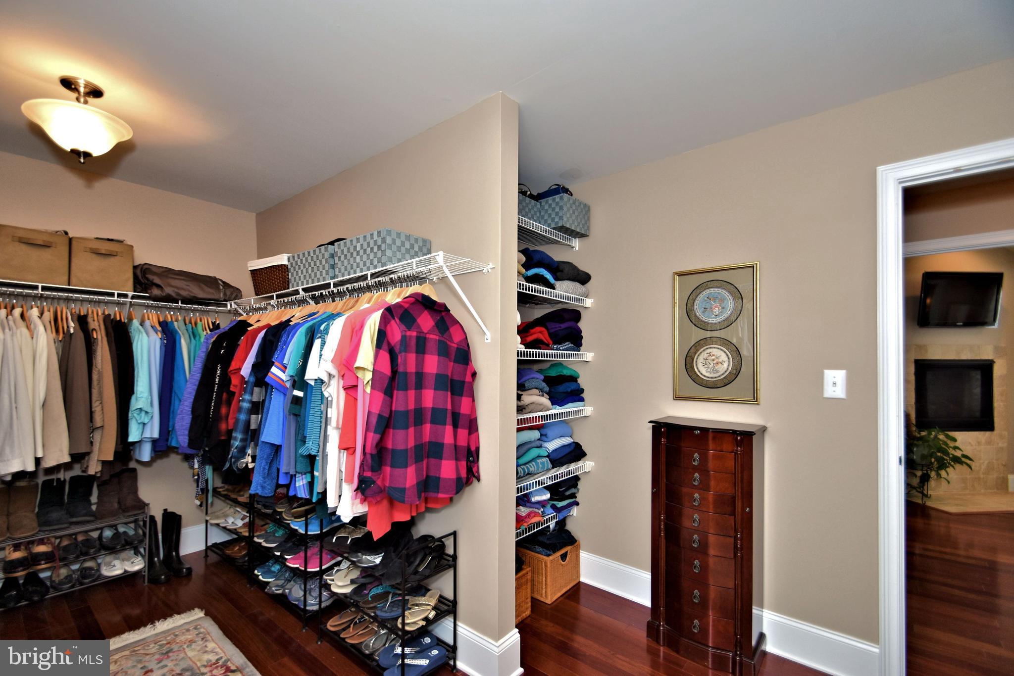 DUTCHESS FARM ESTS - Residential