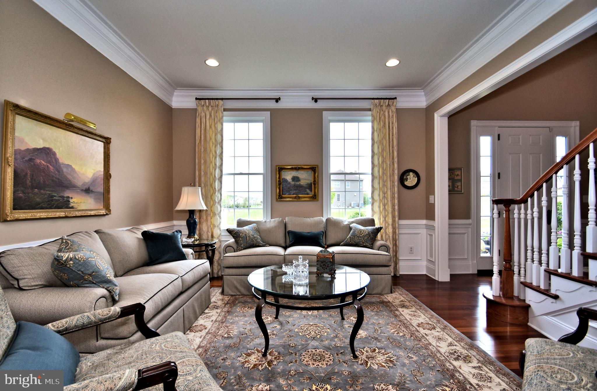 DUTCHESS FARM ESTS - Residential