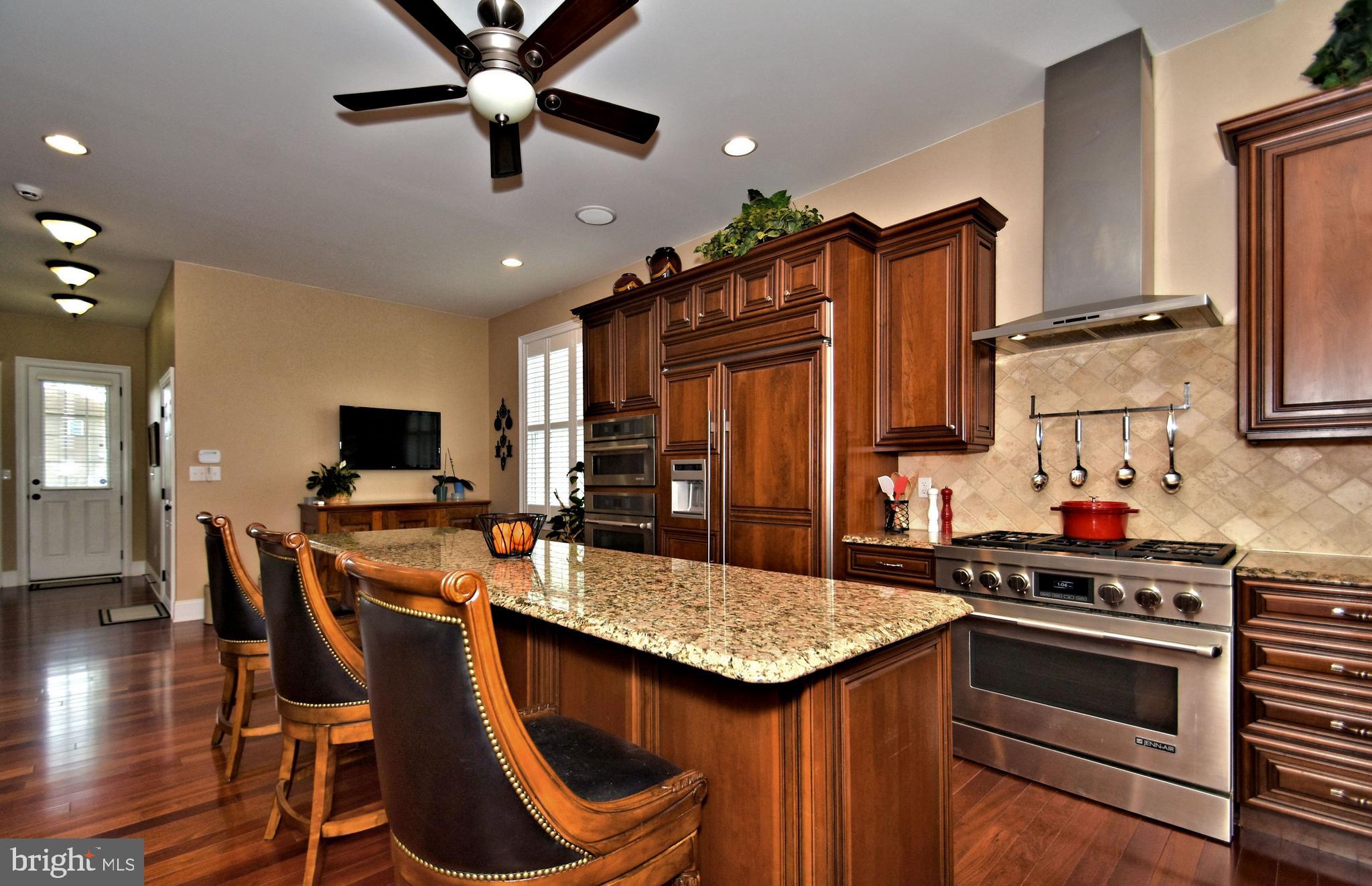 DUTCHESS FARM ESTS - Residential