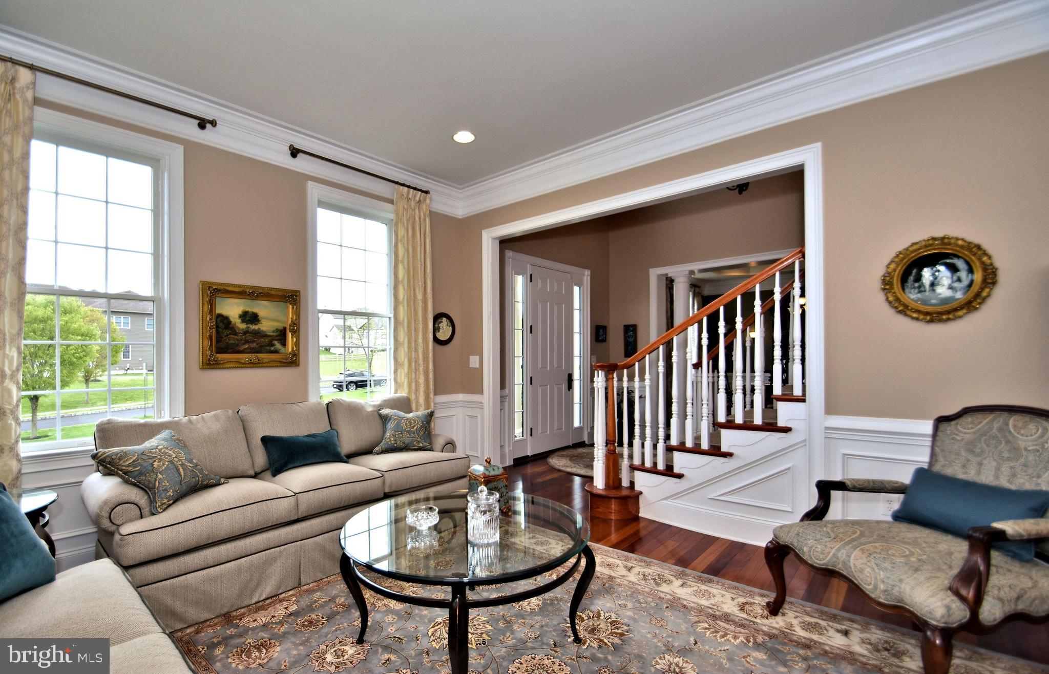 DUTCHESS FARM ESTS - Residential