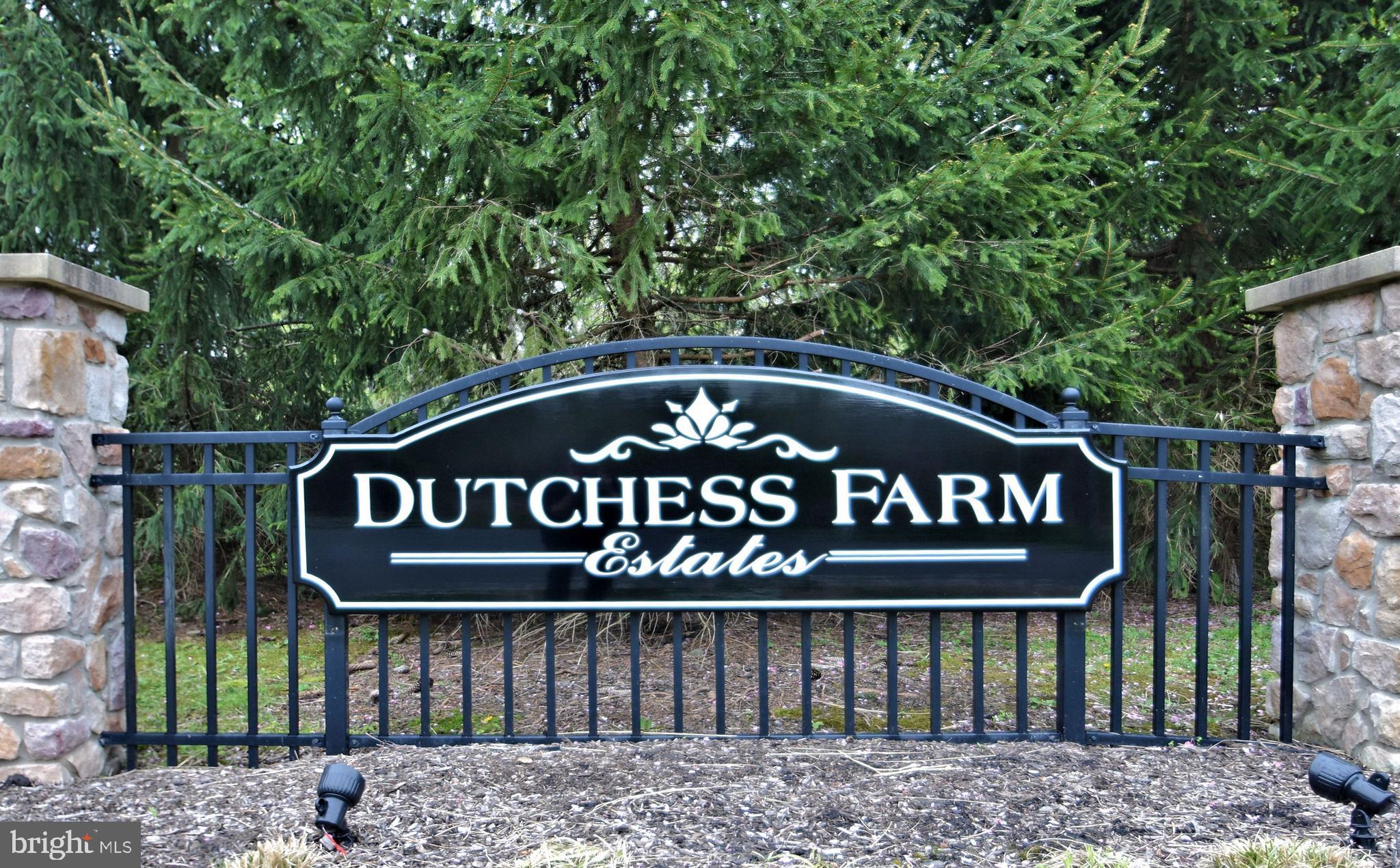DUTCHESS FARM ESTS - Residential