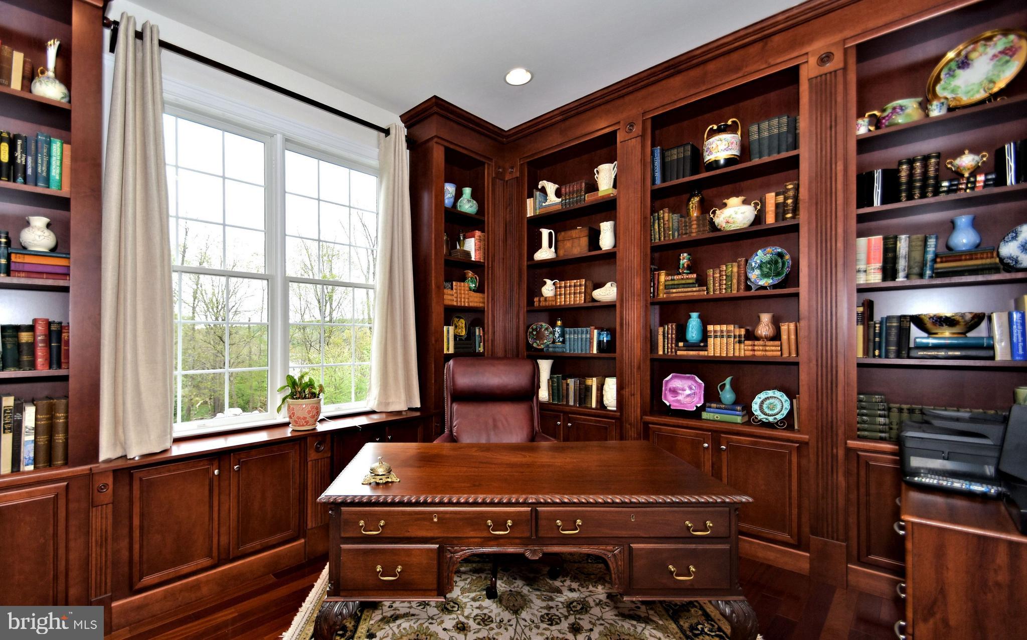 DUTCHESS FARM ESTS - Residential