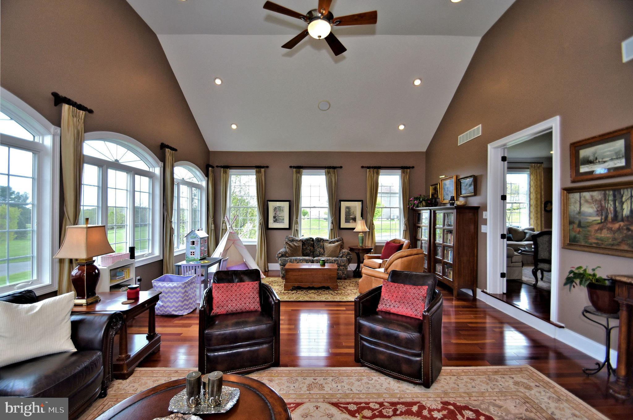 DUTCHESS FARM ESTS - Residential