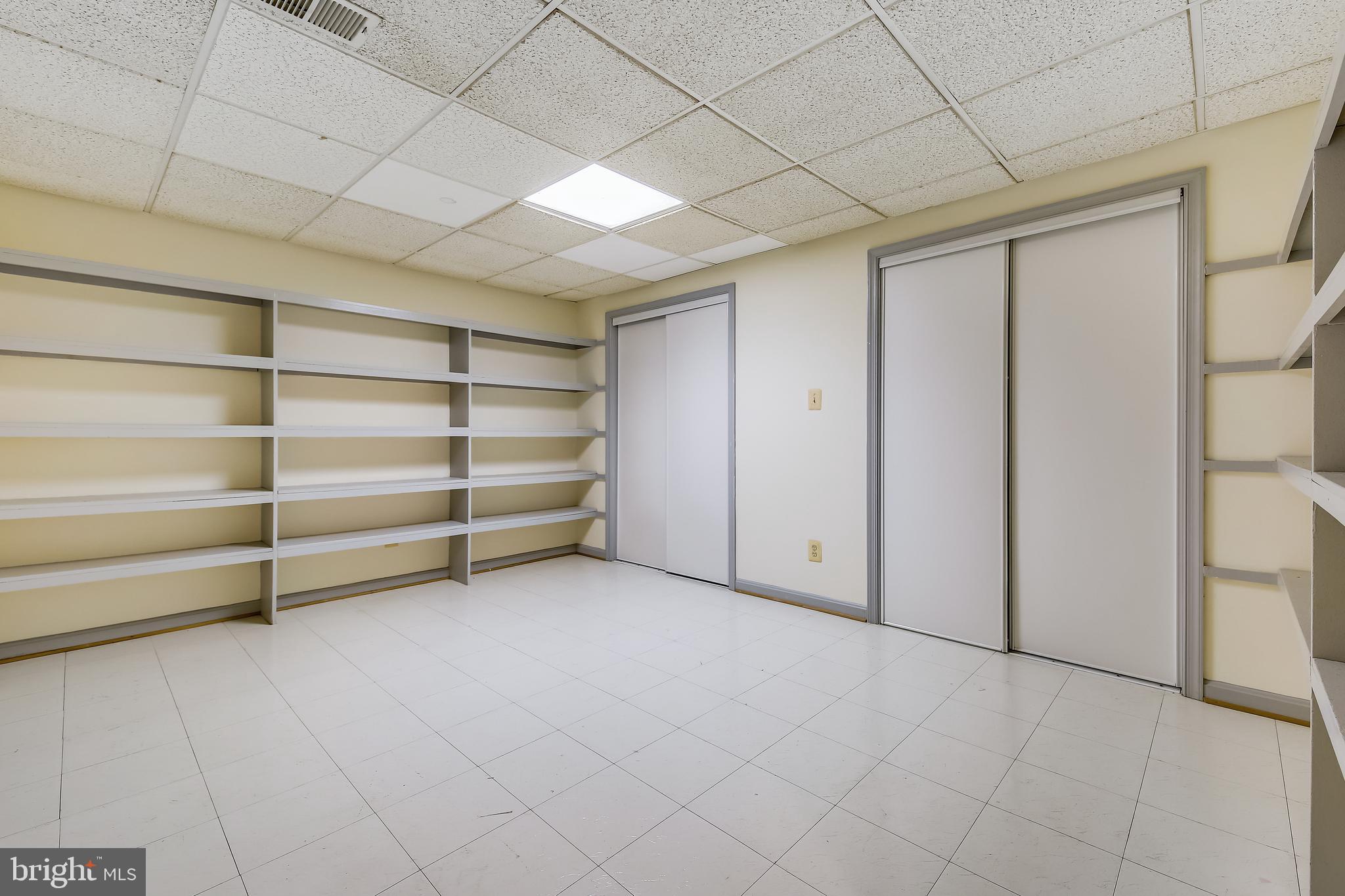 FALLSREACH - Residential Lease