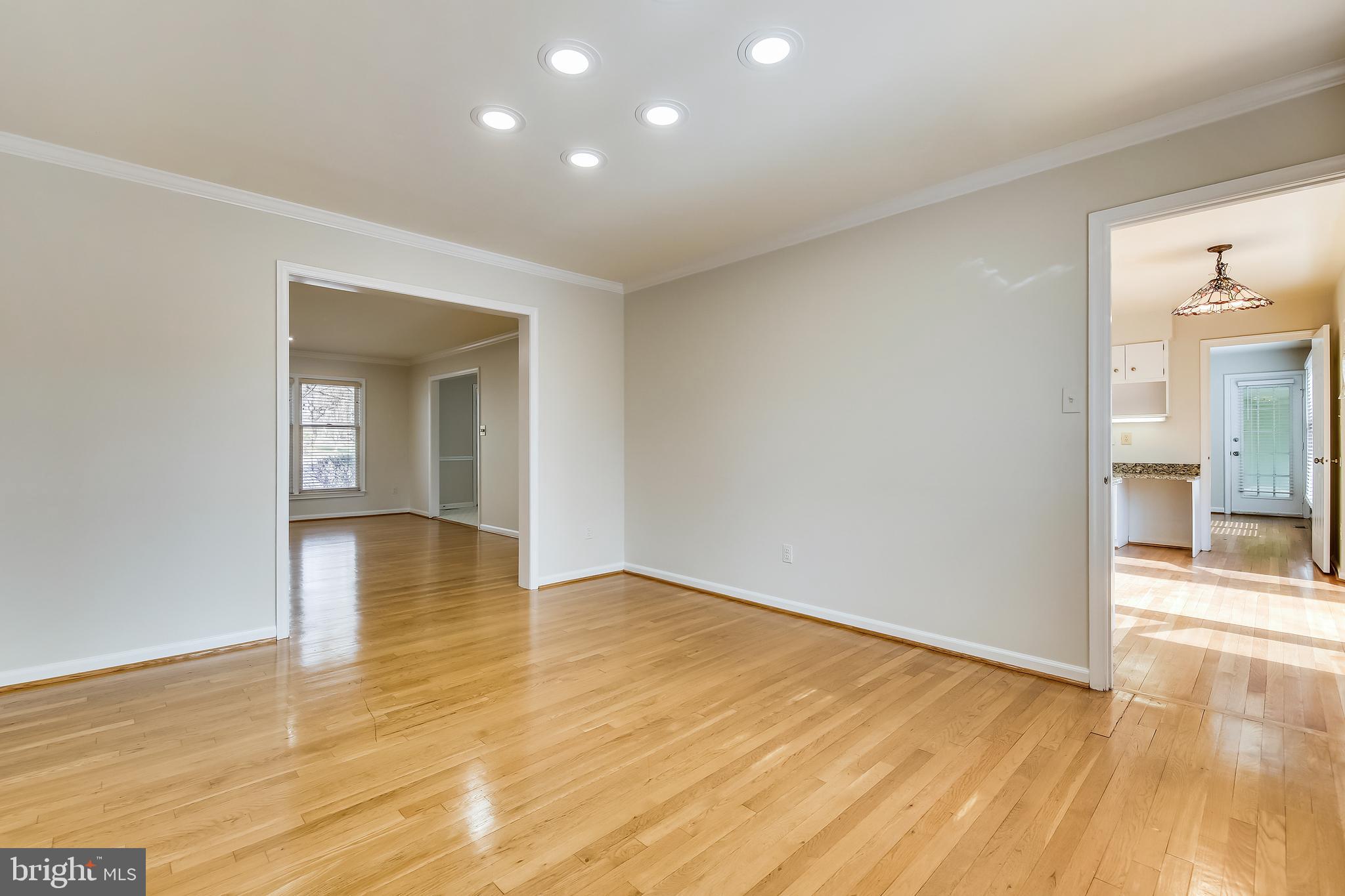 FALLSREACH - Residential Lease