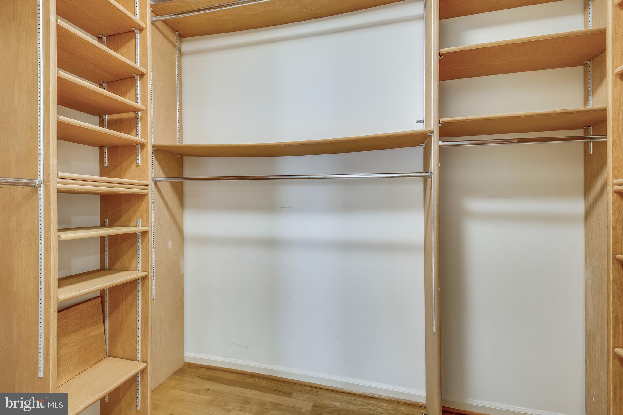 FALLSREACH - Residential Lease