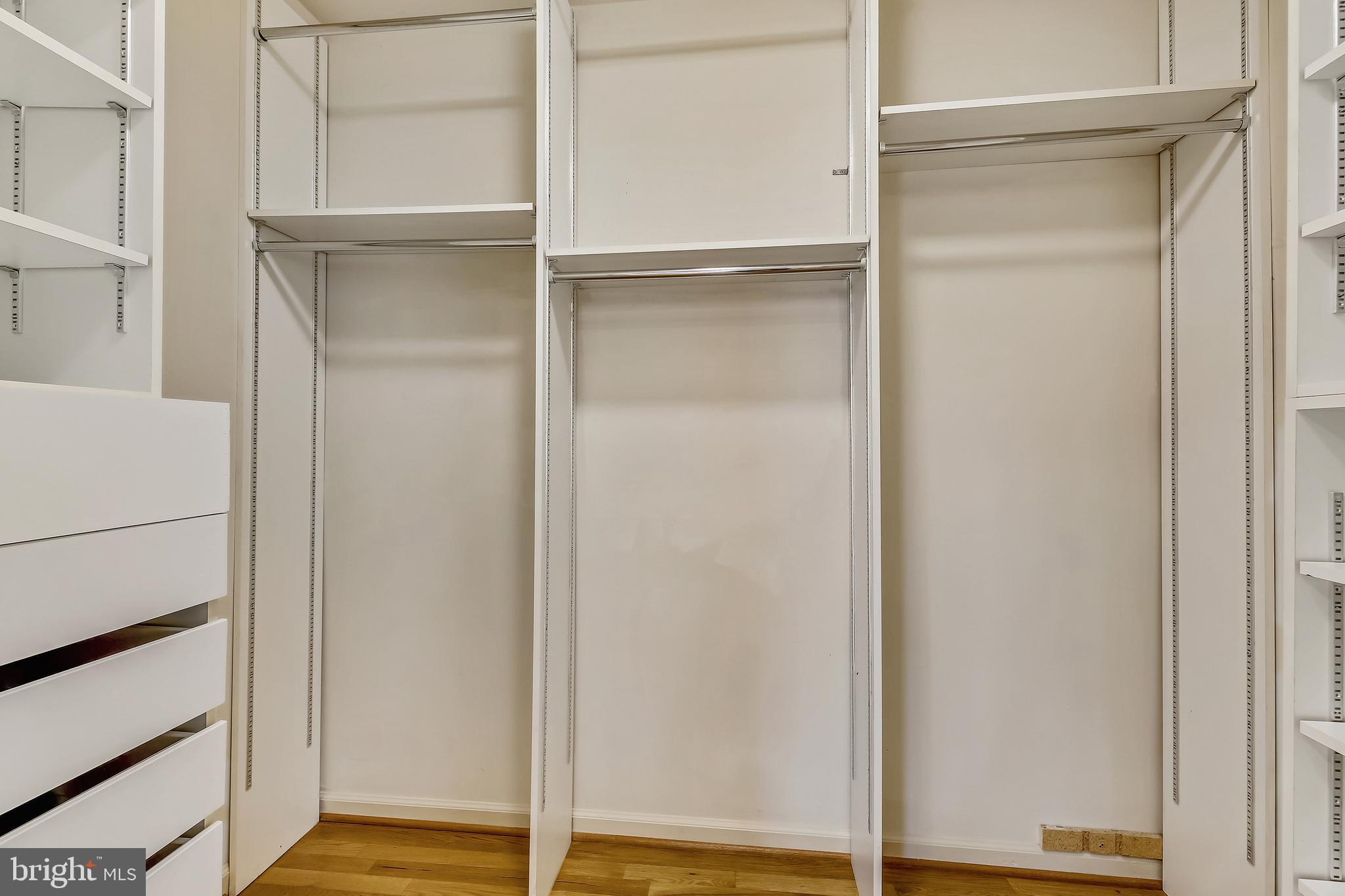 FALLSREACH - Residential Lease