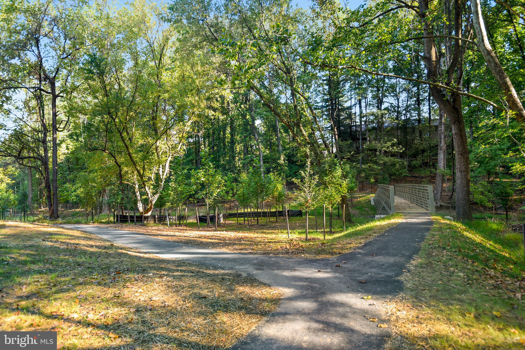 FALLSREACH - Residential Lease