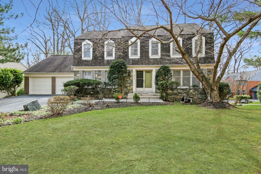 Bright & Spacious Colonial in Sought-after Fallsreach with Over 4,000 Finished Sq Ft in a Top Rated MOCO School District! Freshly Painted, Recessed Lighting, Hardwood Floors, Attached 2 Car Garage.  Oversized Eat-in Kitchen with Granite Counters, Pantry & Large Bay Window. Family Room off Kitchen offers Stone Accent Fireplace and opens to the Deck and a Spacious Screened 3-Season Porch. Formal Living Room, Formal Dining Room, Office, Powder Room and Mud Room/Laundry Room Located on Main Level. Upper Level offers Expansive Master Suite with Hardwood Floors, 2 Walk-in Closets and Attached Master Bath with Soaking Tub and Dual Vanities. 3 Additional Bedrooms and a Full Hall Bath can be Found on the Upper Level. The Huge Walk-out Lower Level boasts a Rec Room, Large Storage Room with Built-in Shelving, Plus a 5th Bedroom & Full Bath. Great Location - Minutes to I-270 & I-495. Easy Access to Montgomery Mall, Cabin John Shopping Center, Potomac Village Shopping Center and Park Potomac. Surrounded Recreation Options:  Numerous Neighborhood Parks, Potomac Community Rec Center, Potomac Woods Swim & Tennis Club, Congressional Country Club, Bethesda Country Club, Burning Tree Club. Don't Miss!!