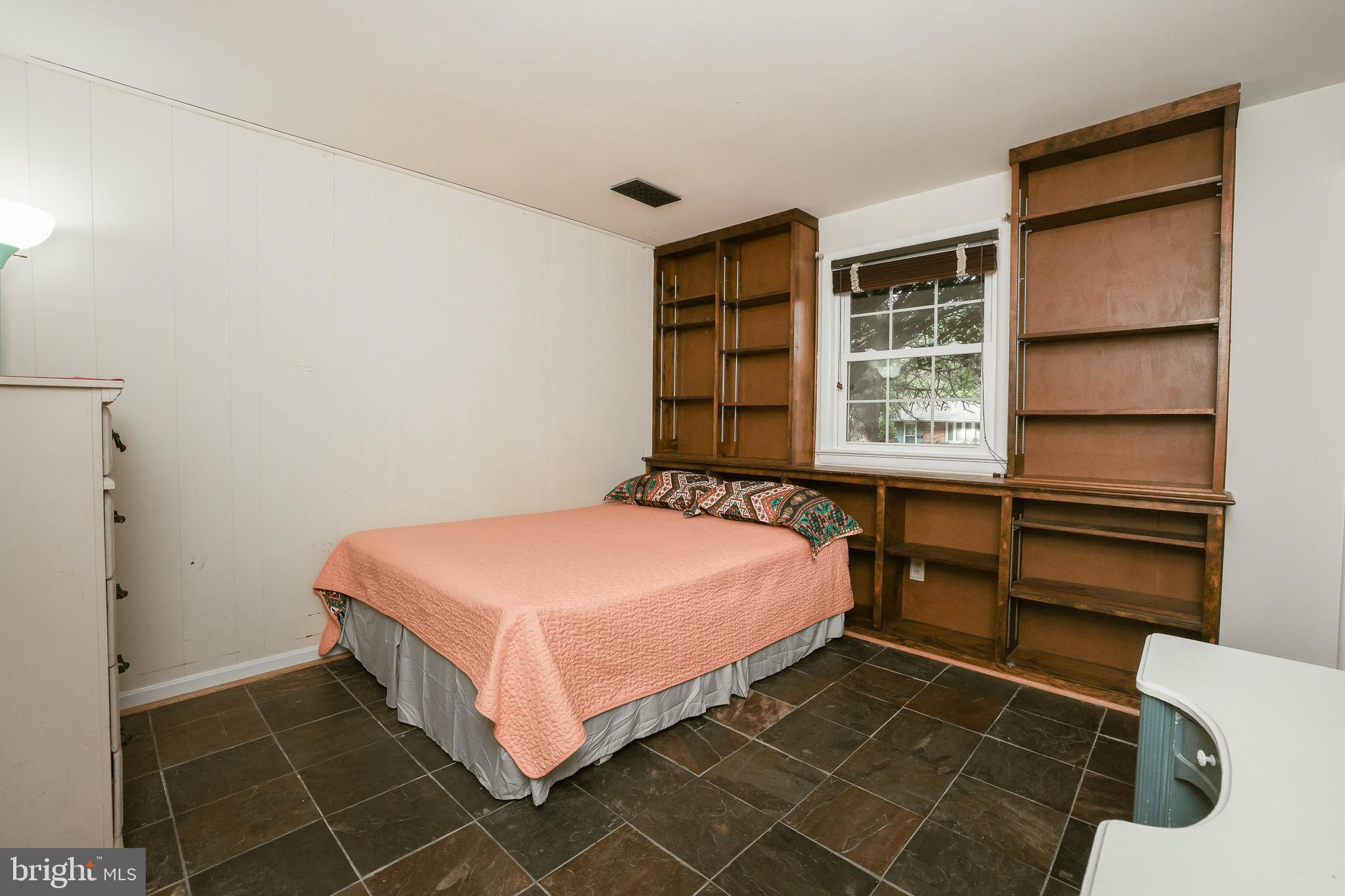 SLEEPY HOLLOW WOODS - Residential