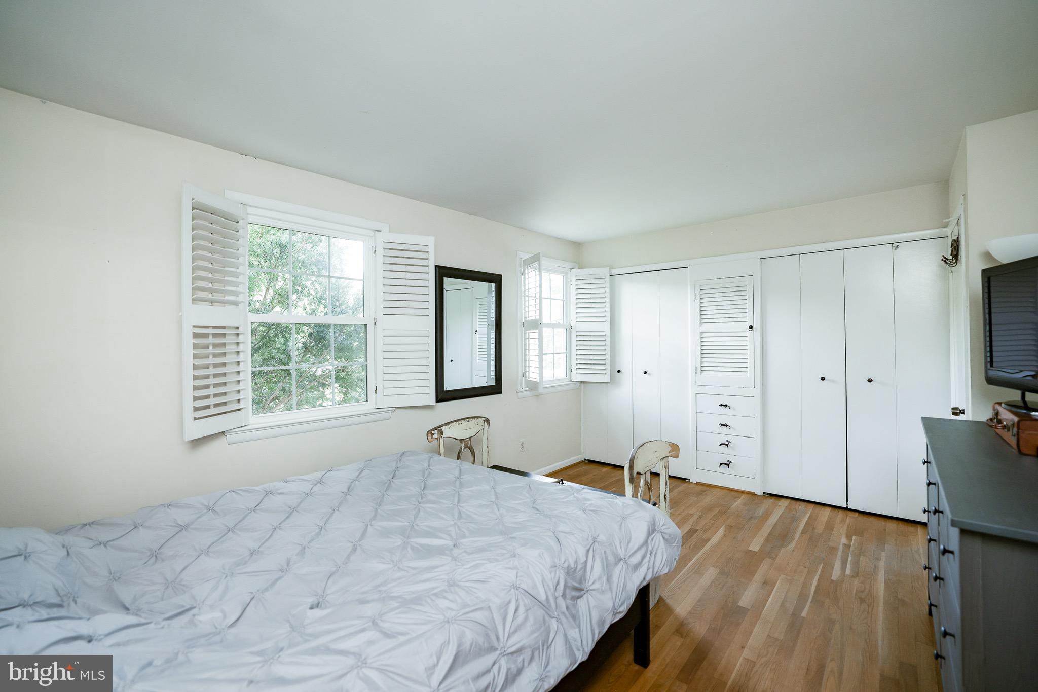 SLEEPY HOLLOW WOODS - Residential