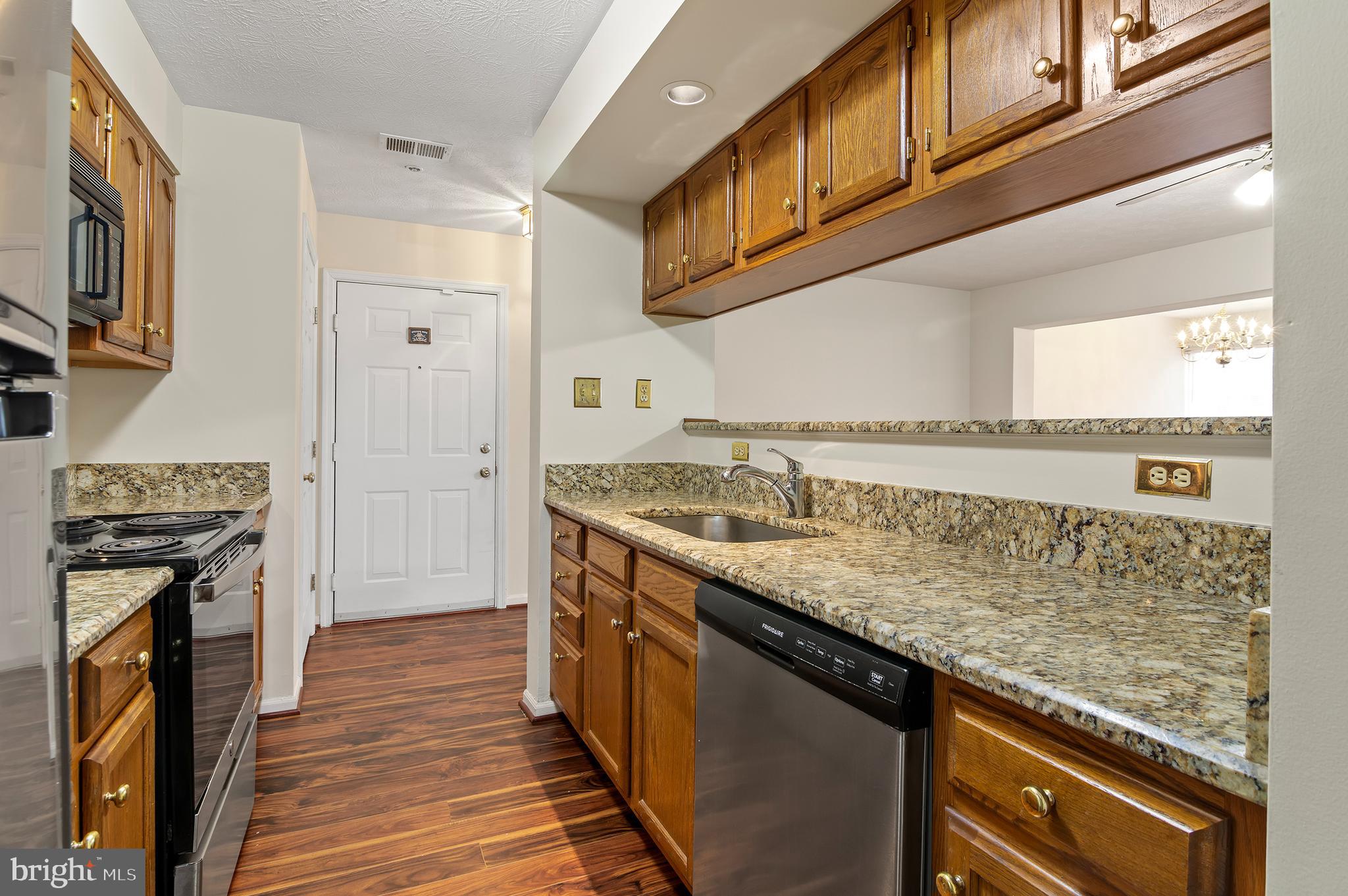 SOUTHFIELD CONDO - Residential