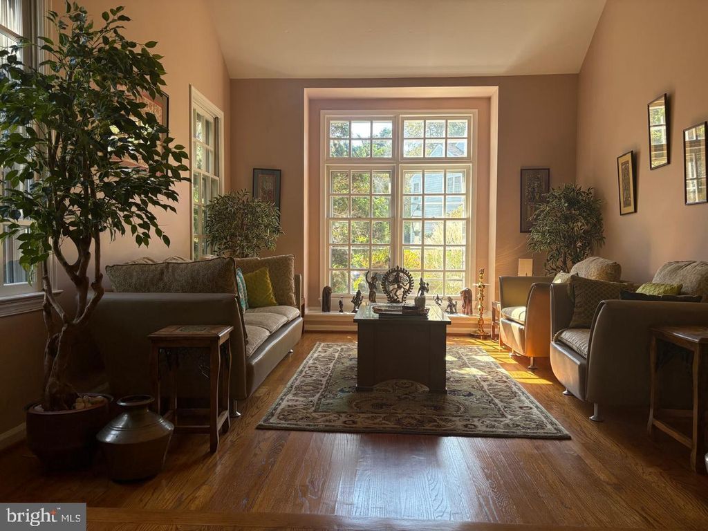 Photo of 1254 Lamplighter Way, RESTON, VA 20194 (MLS # VAFX2273776)