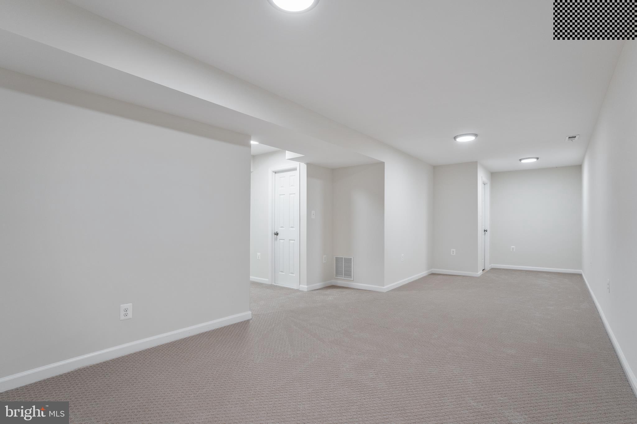 NEWPORT - Residential