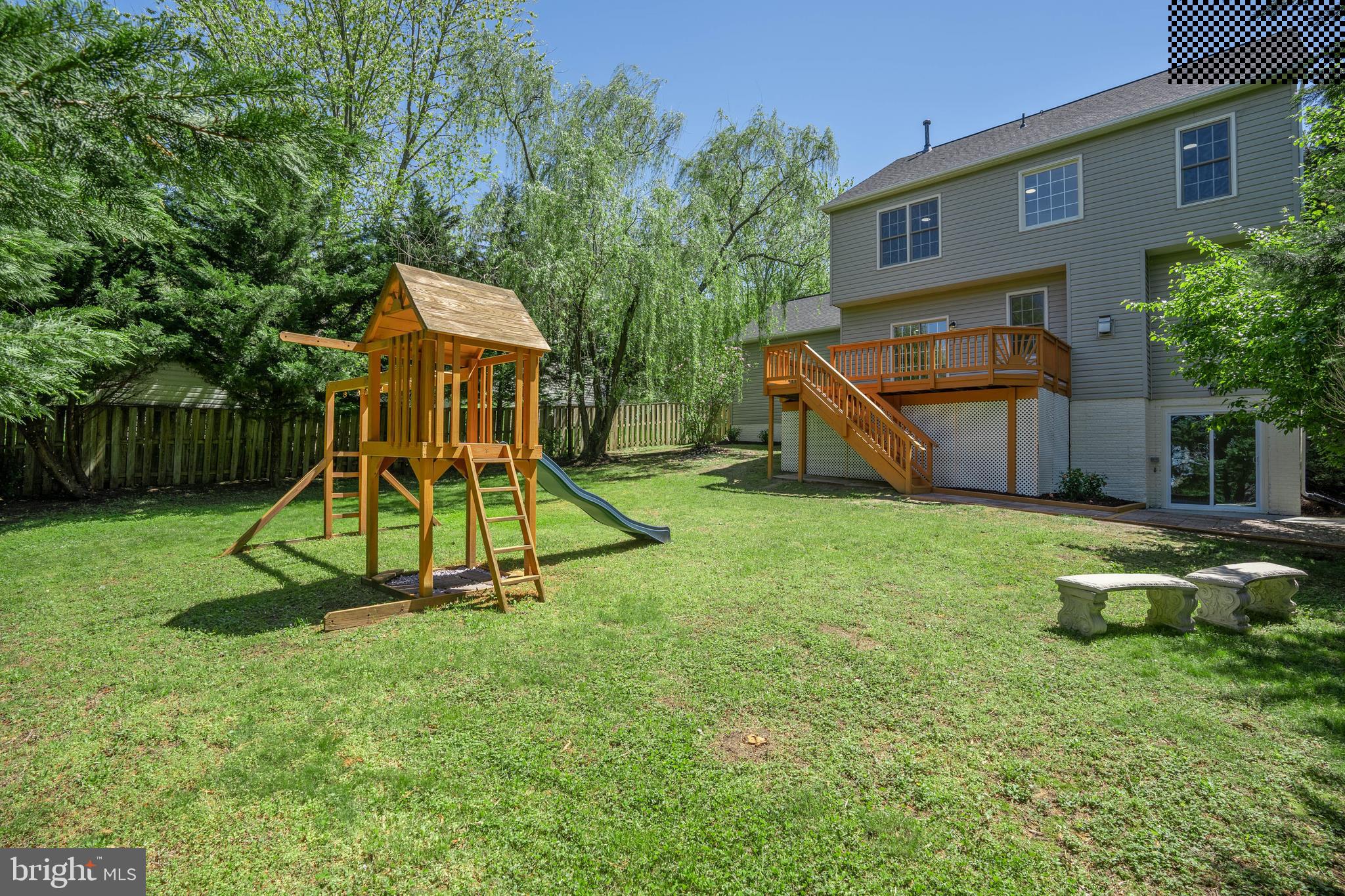 NEWPORT - Residential