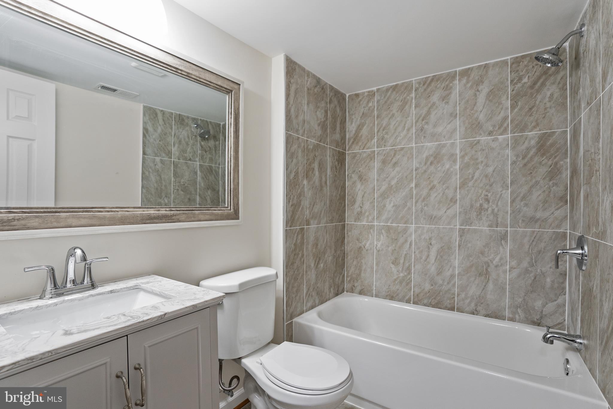 NEWPORT - Residential