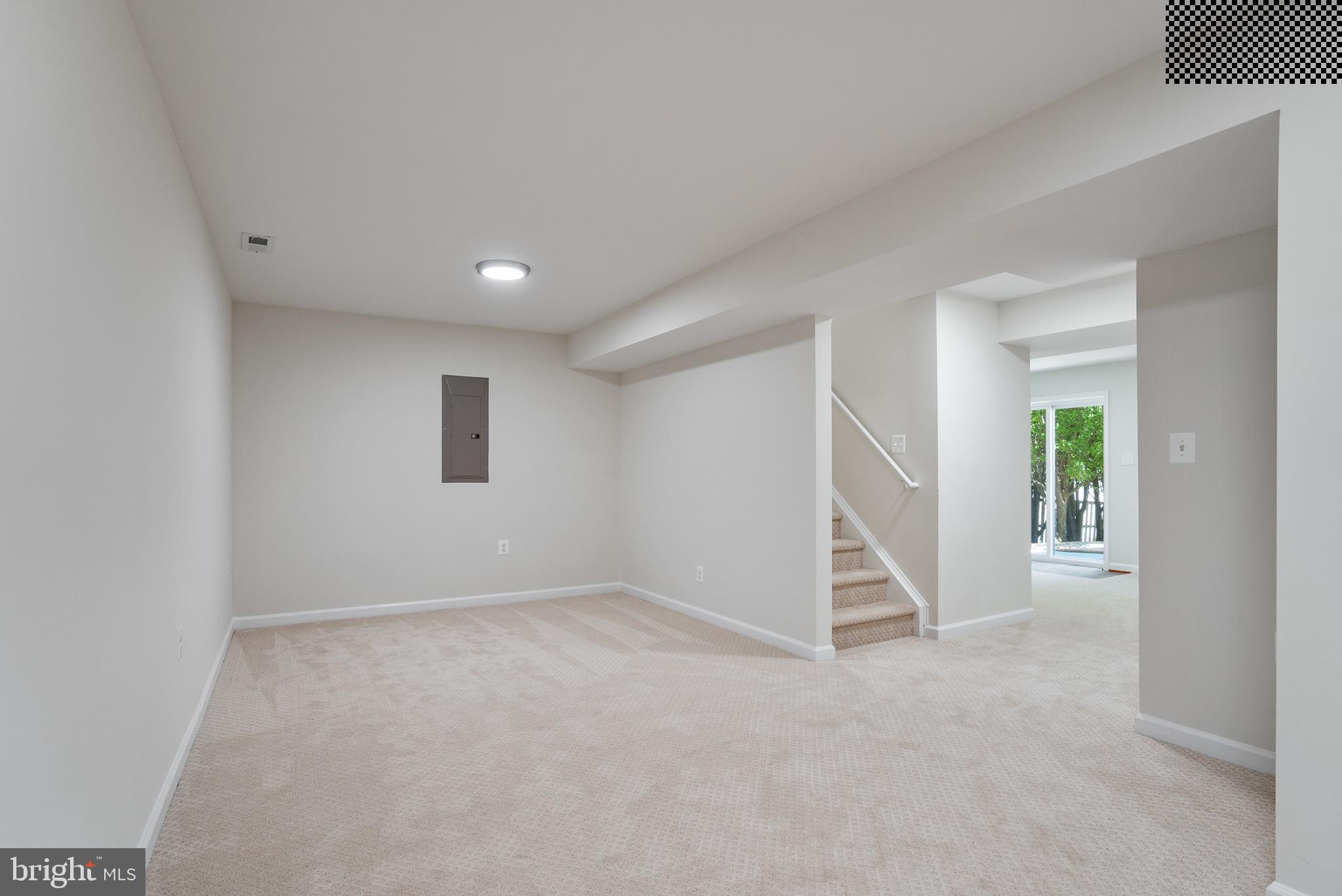 NEWPORT - Residential