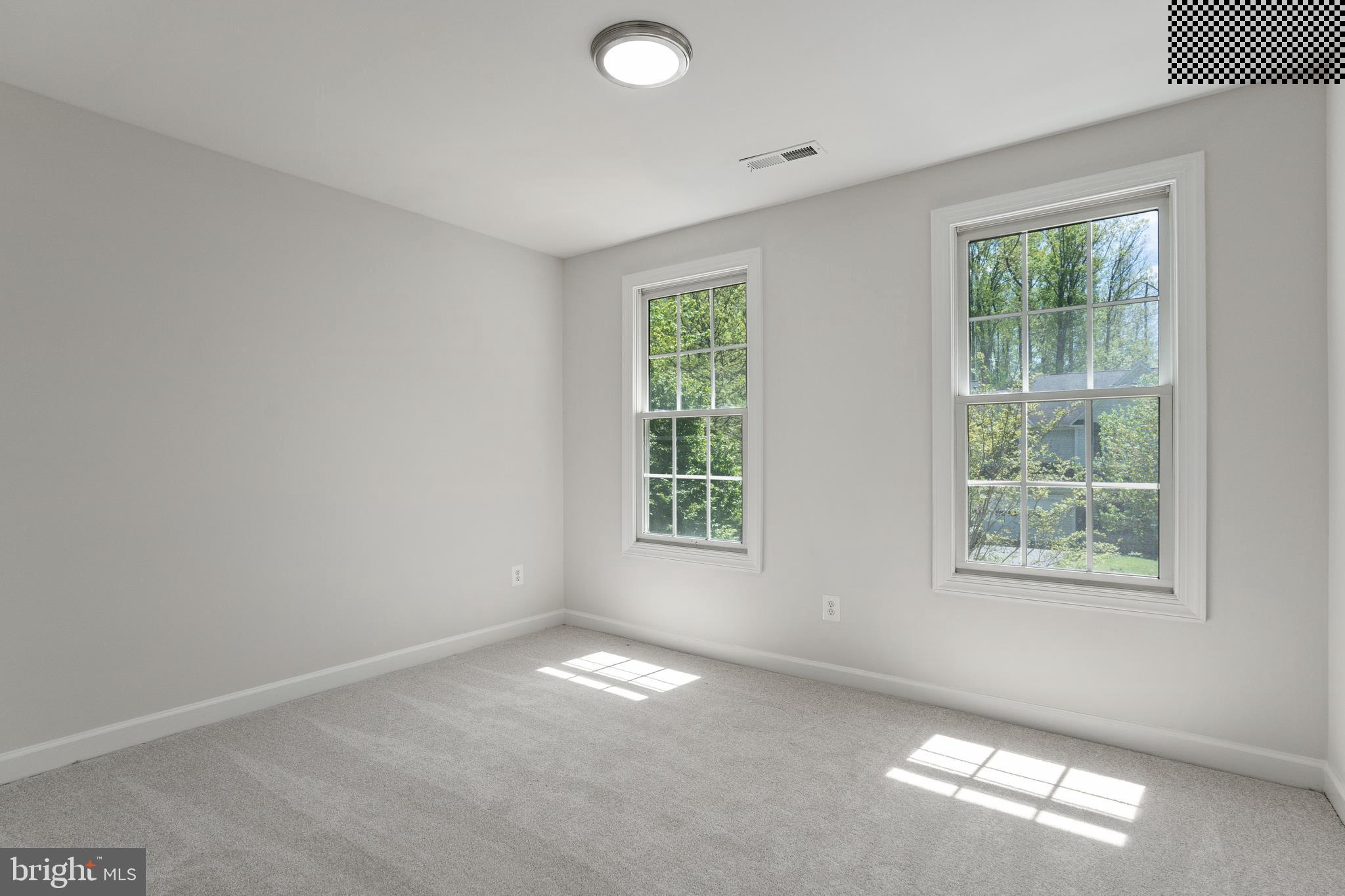 NEWPORT - Residential