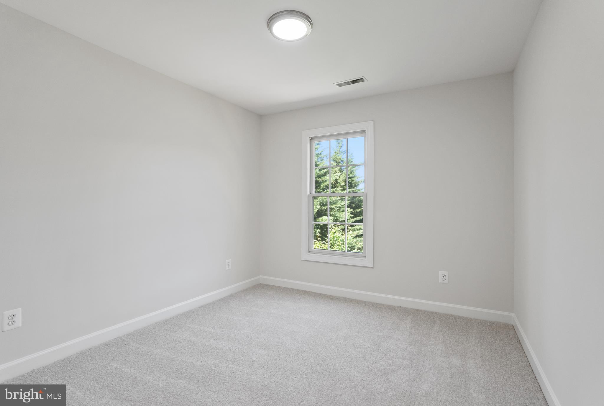 NEWPORT - Residential