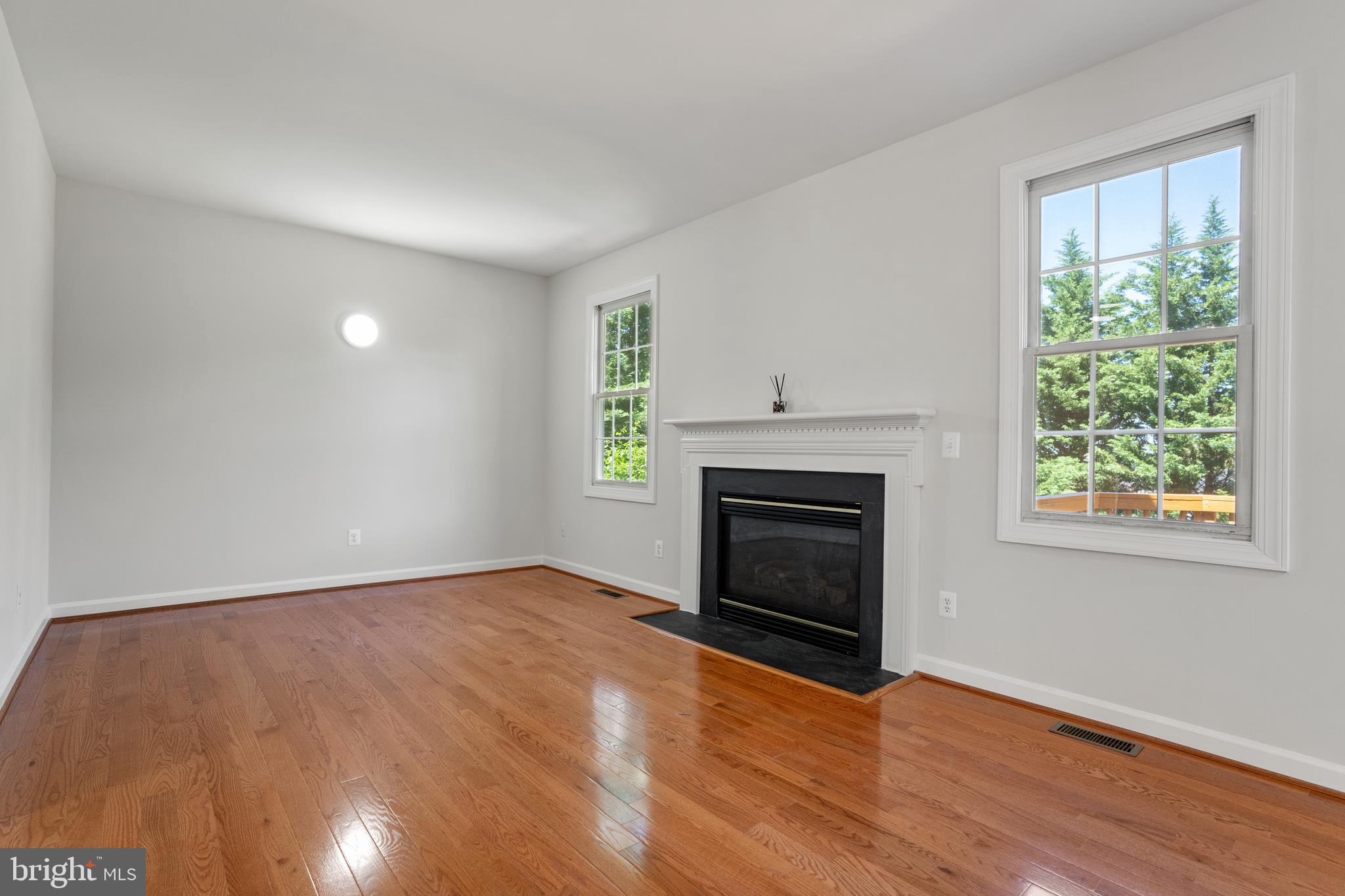 NEWPORT - Residential