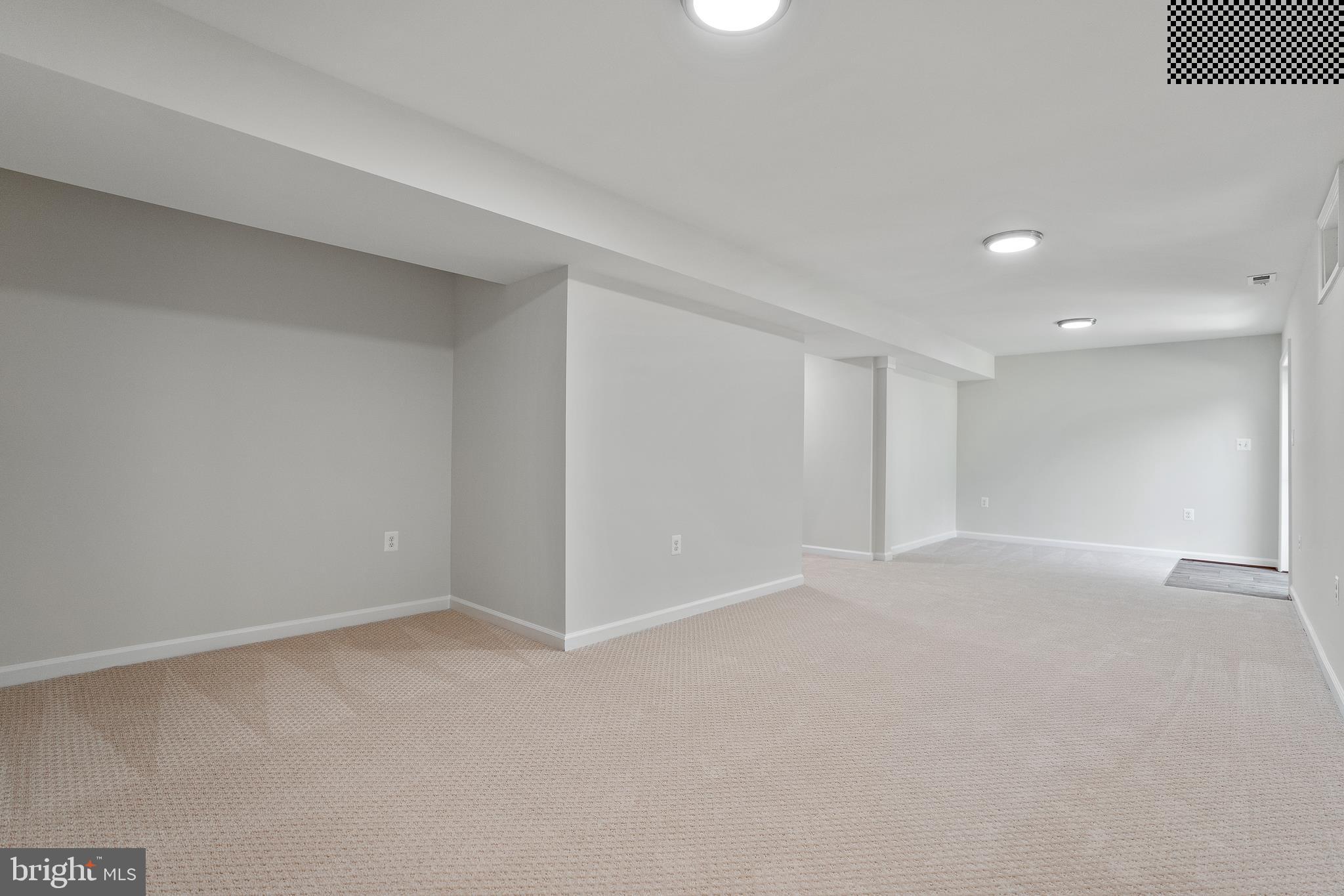 NEWPORT - Residential