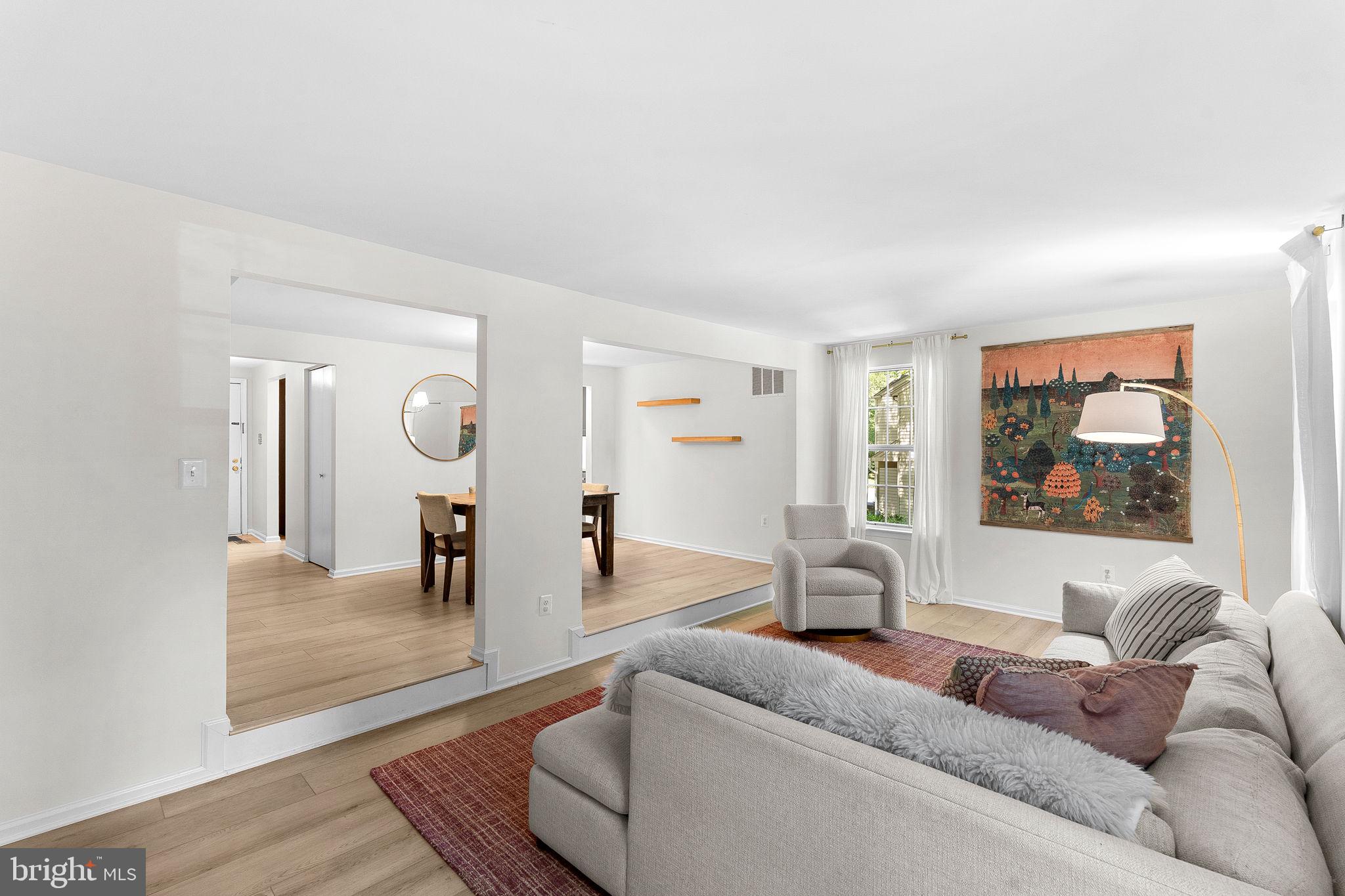 10131 WALNUT WOOD COURT