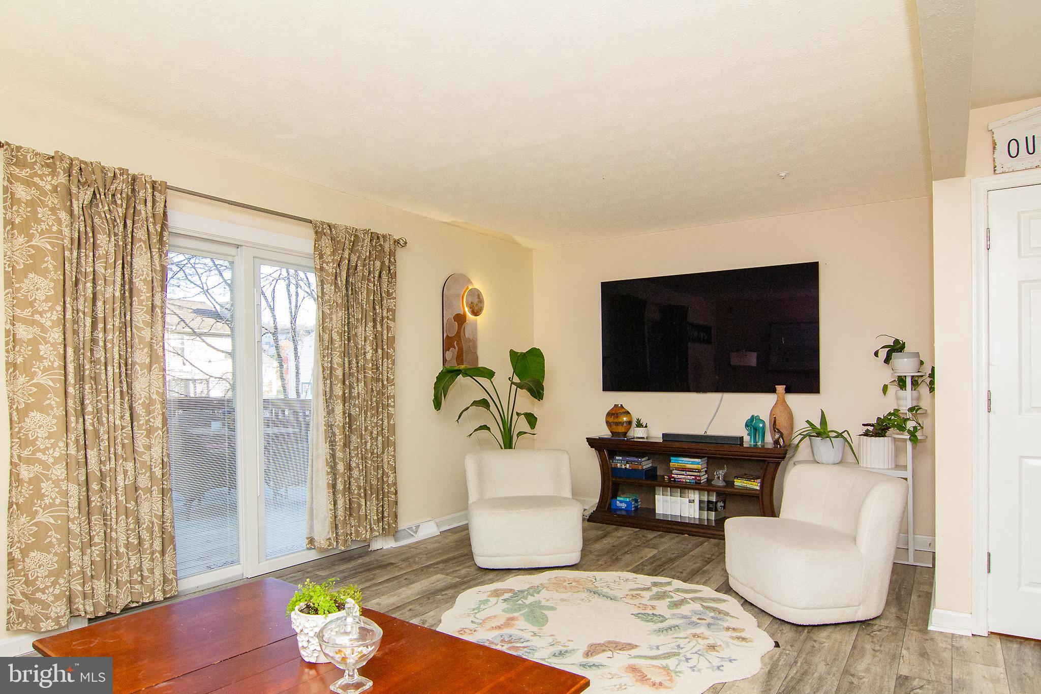 FURNACE HILLS - Residential