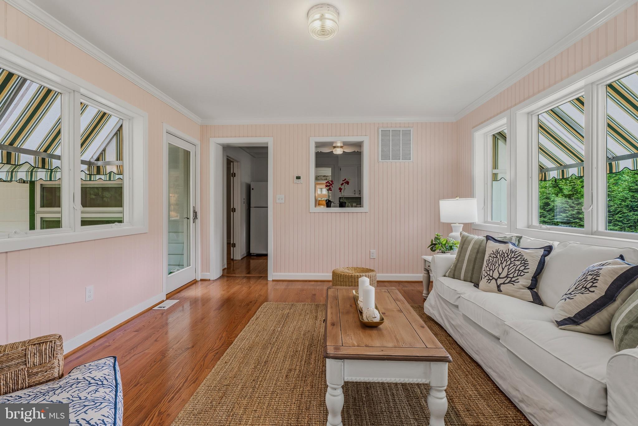 HAMPSTEAD - Residential