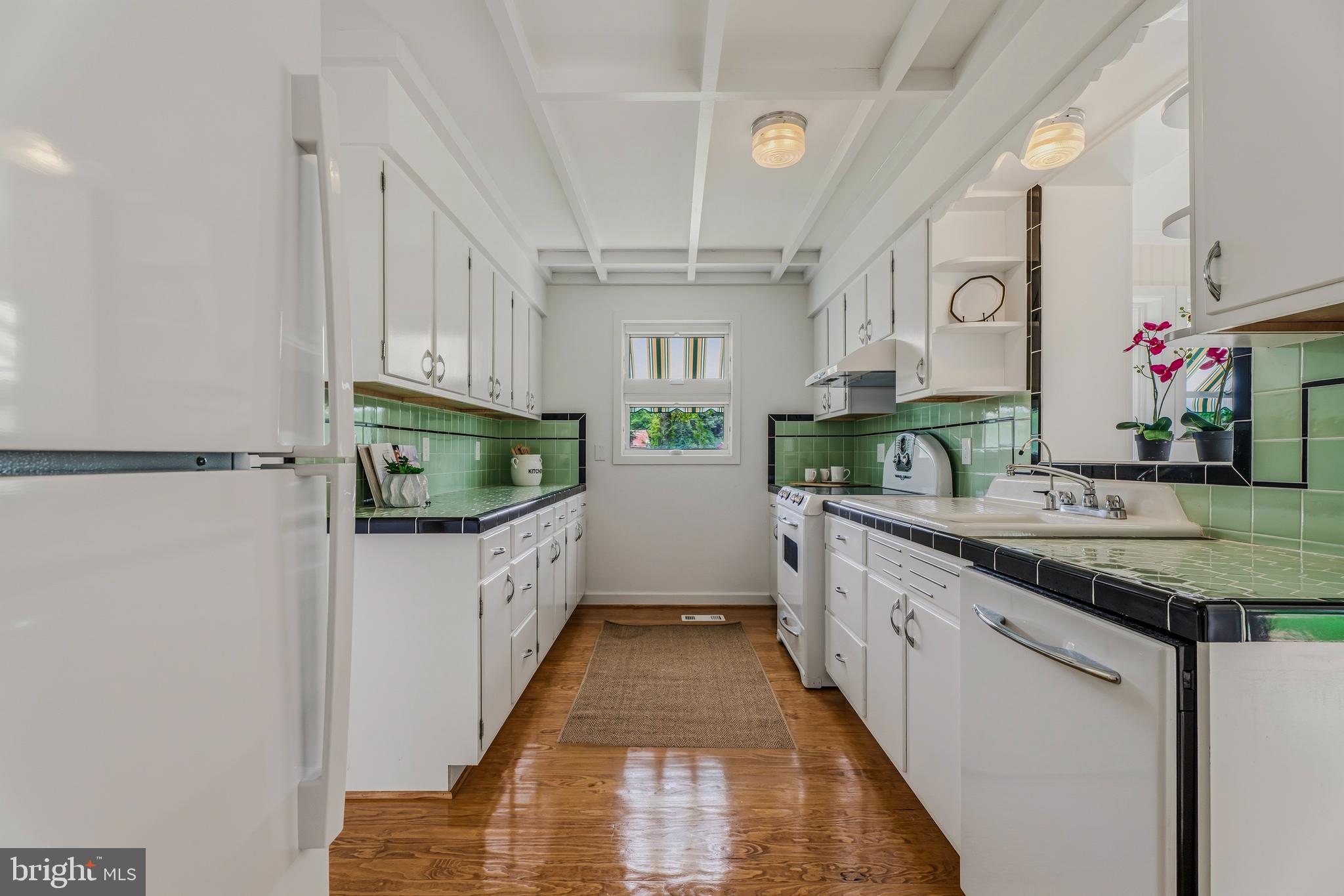HAMPSTEAD - Residential