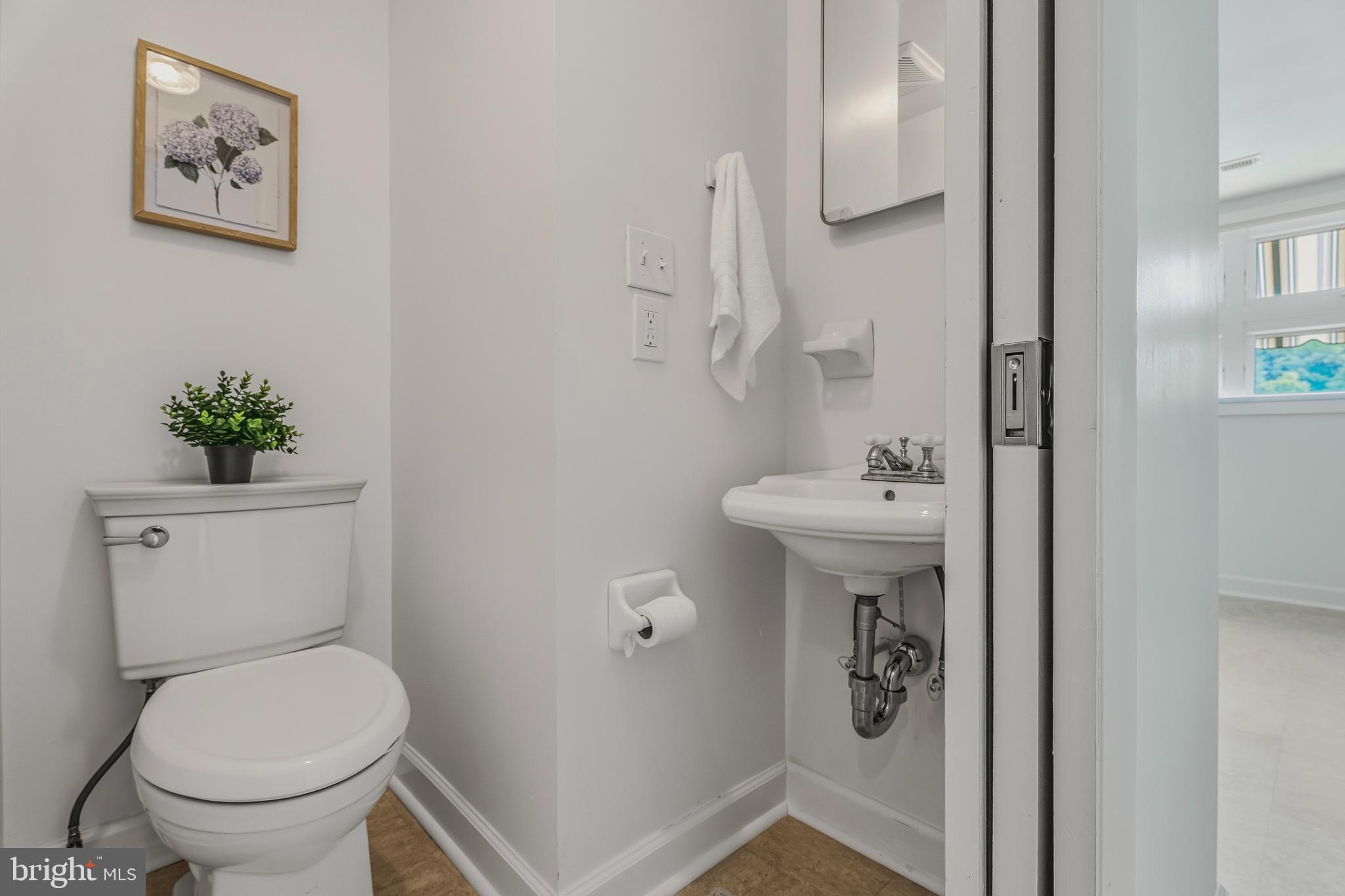 HAMPSTEAD - Residential