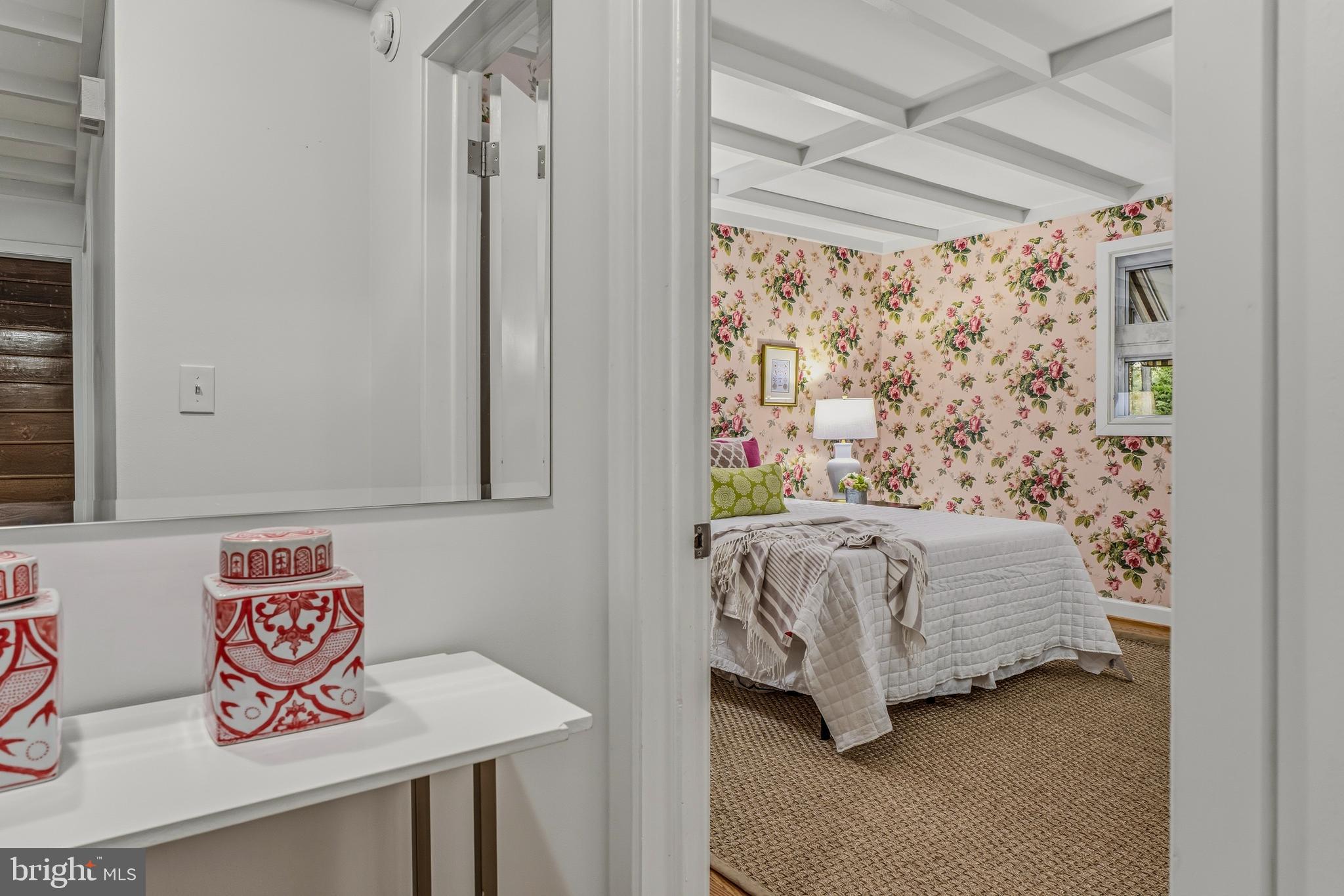 HAMPSTEAD - Residential