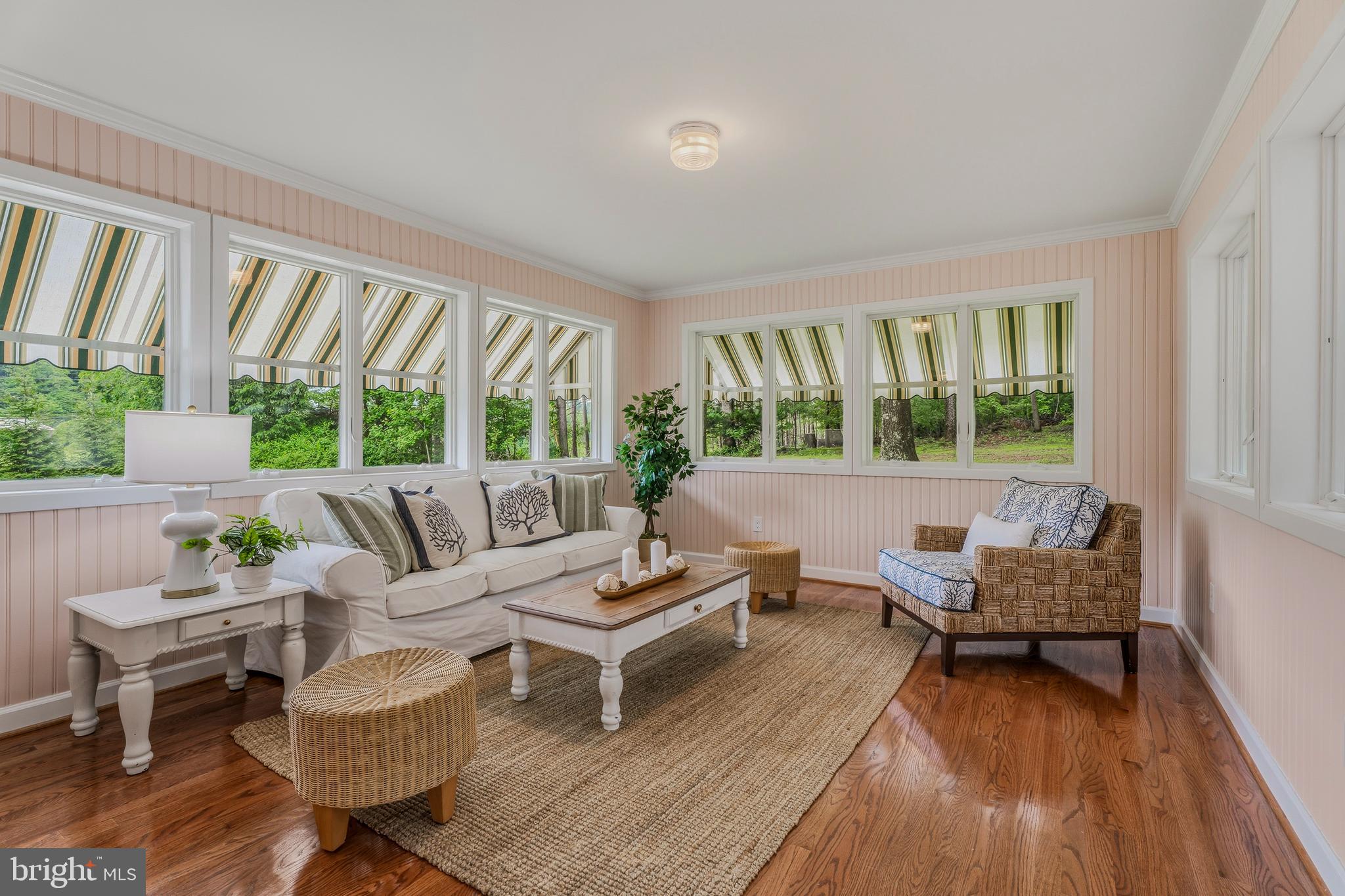 HAMPSTEAD - Residential