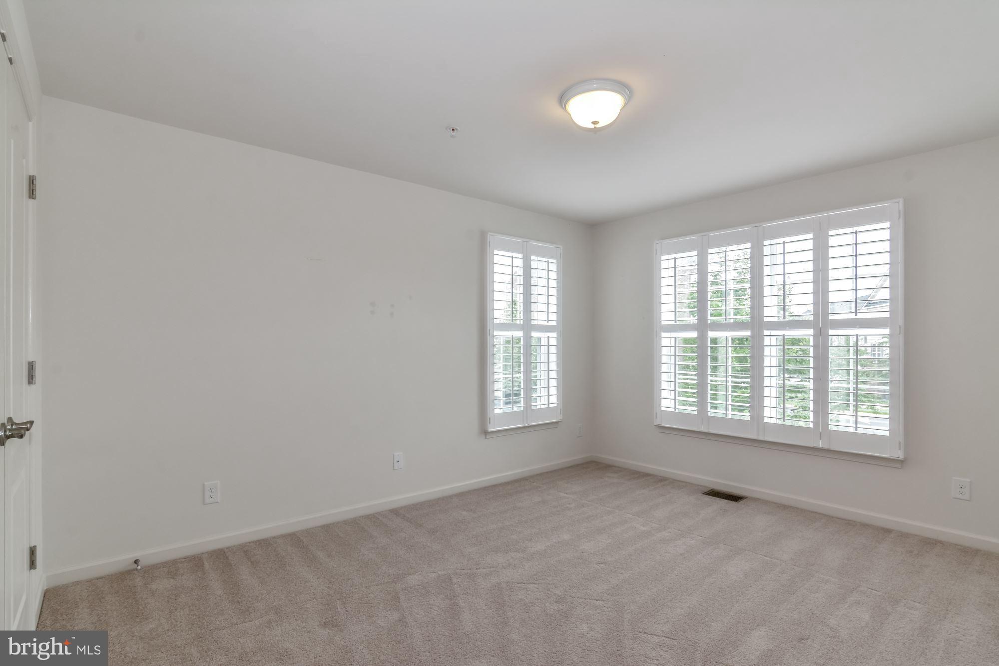 POTOMAC CLUB - Residential Lease