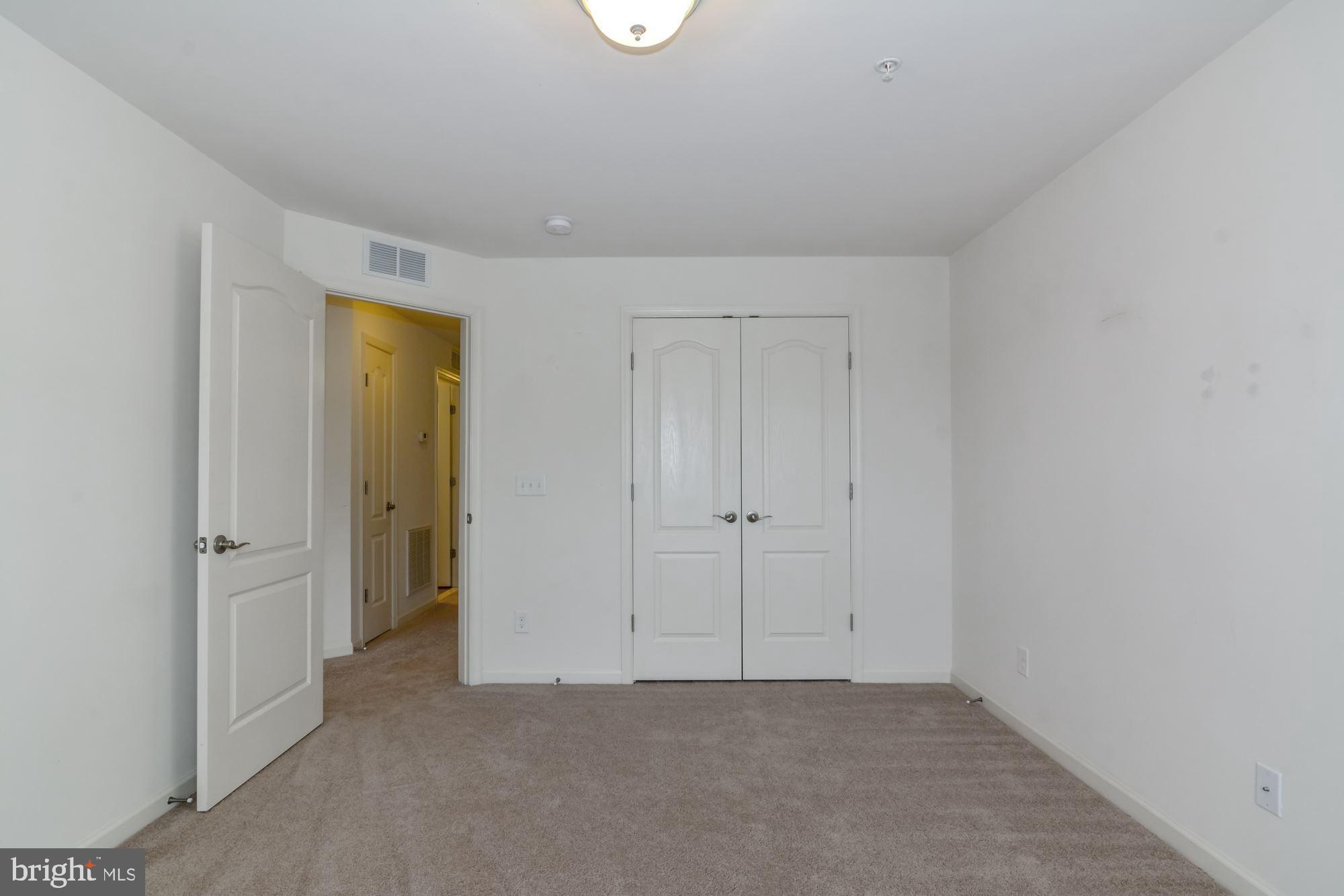 POTOMAC CLUB - Residential Lease