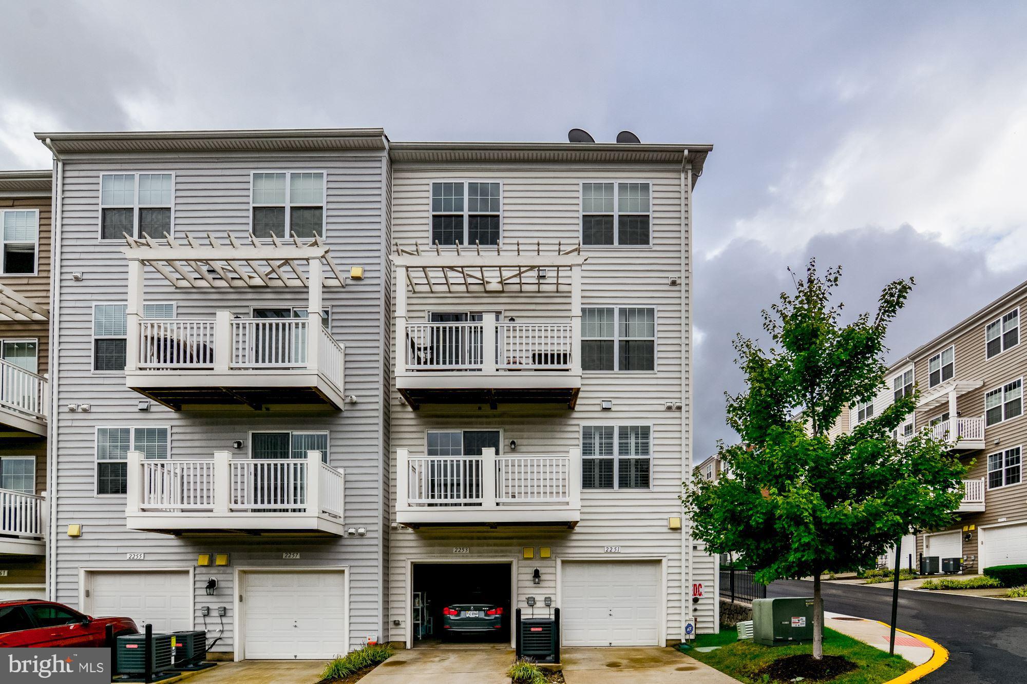 POTOMAC CLUB - Residential Lease