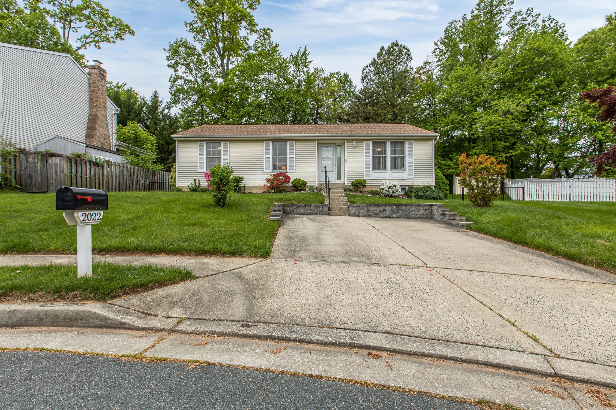 BLUEGRASS HEIGHTS - Residential