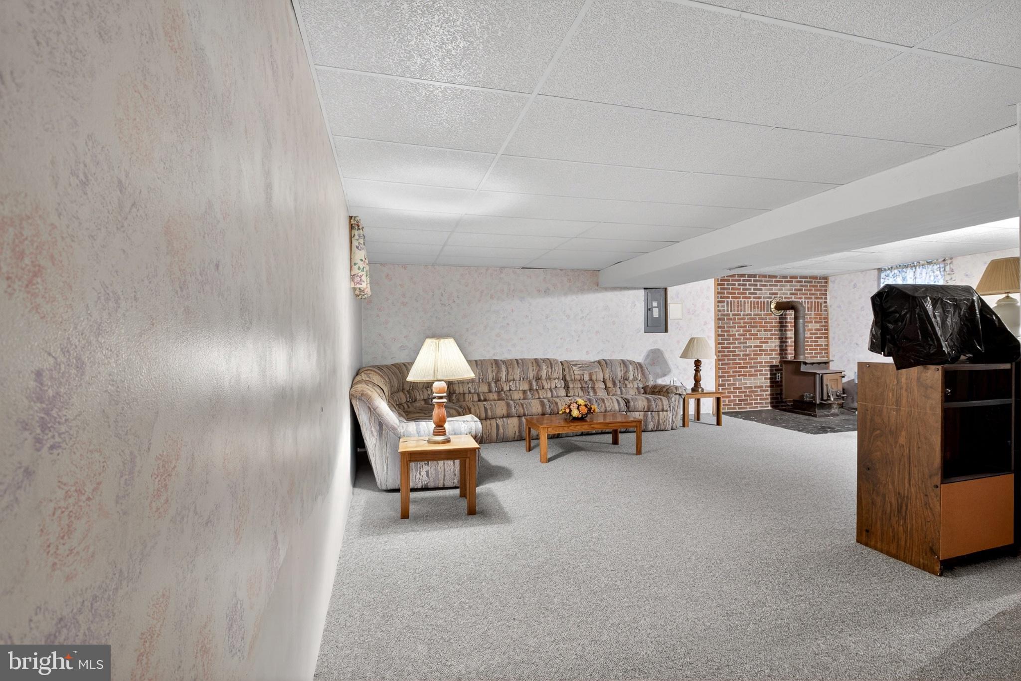 BLUEGRASS HEIGHTS - Residential