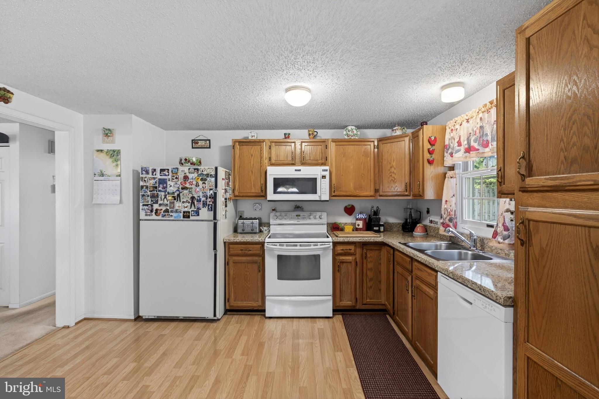 BLUEGRASS HEIGHTS - Residential