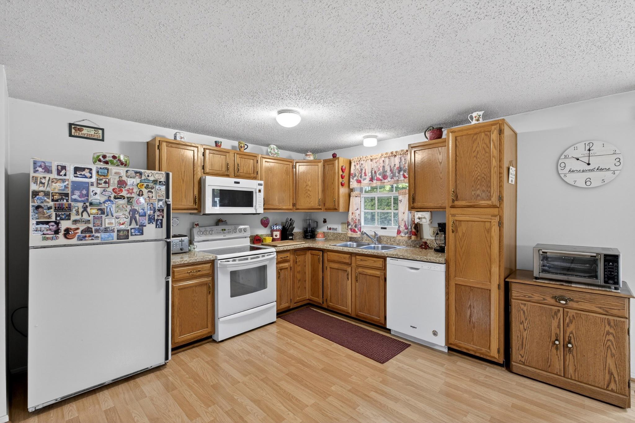 BLUEGRASS HEIGHTS - Residential