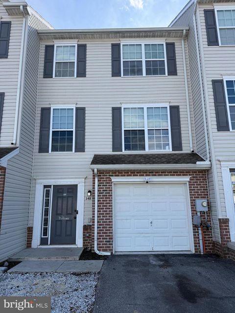 348 CAPE CLIMB YORK PA 17408