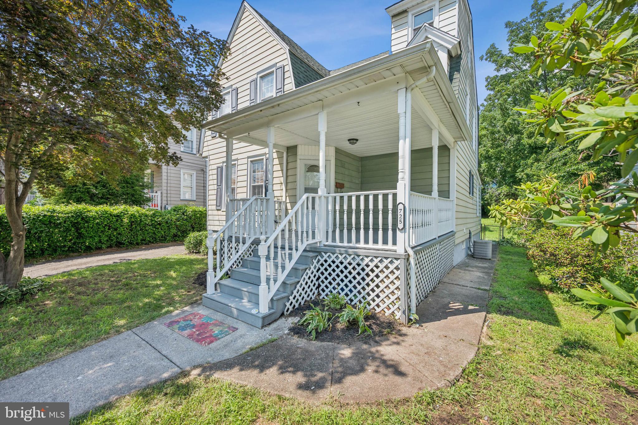 725 STOKES AVENUE