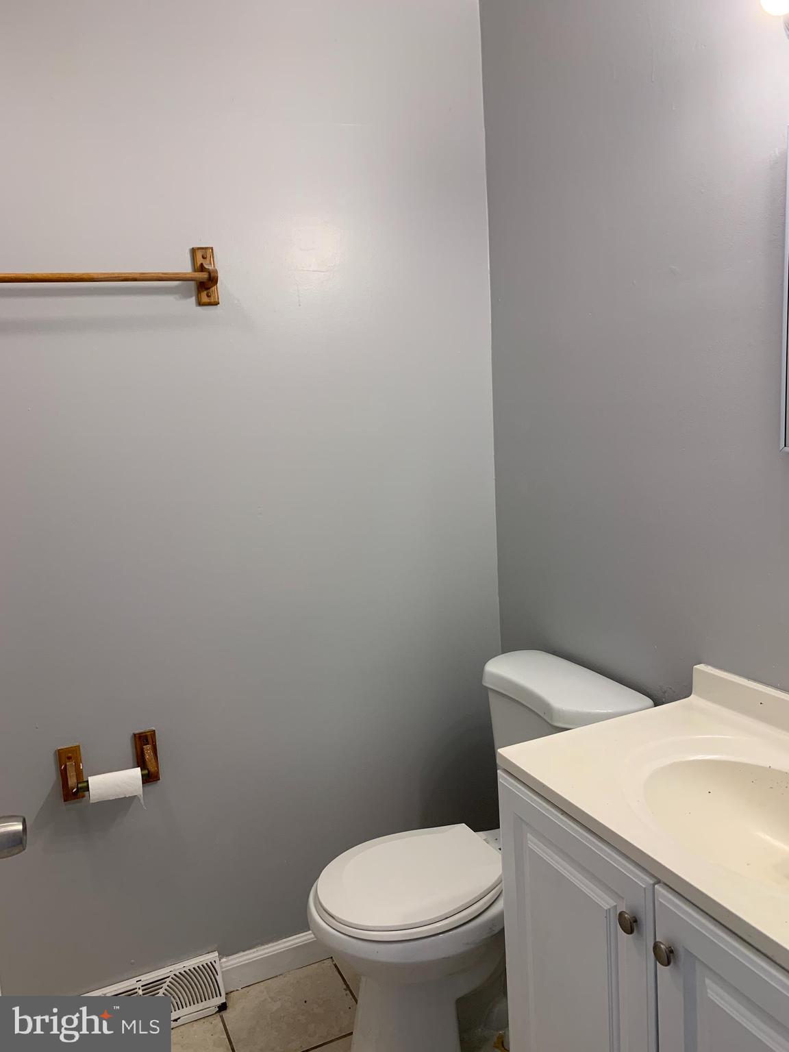 EVERGREEN LAWN - Residential