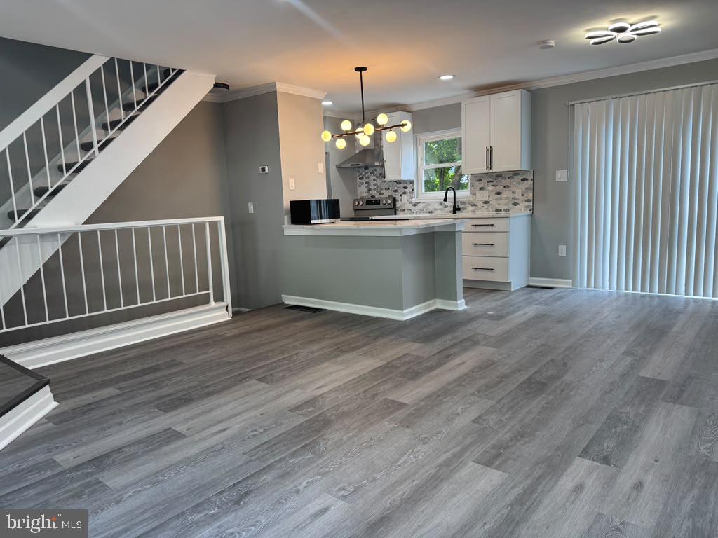 8 PINE RIDGE COURT 11-4