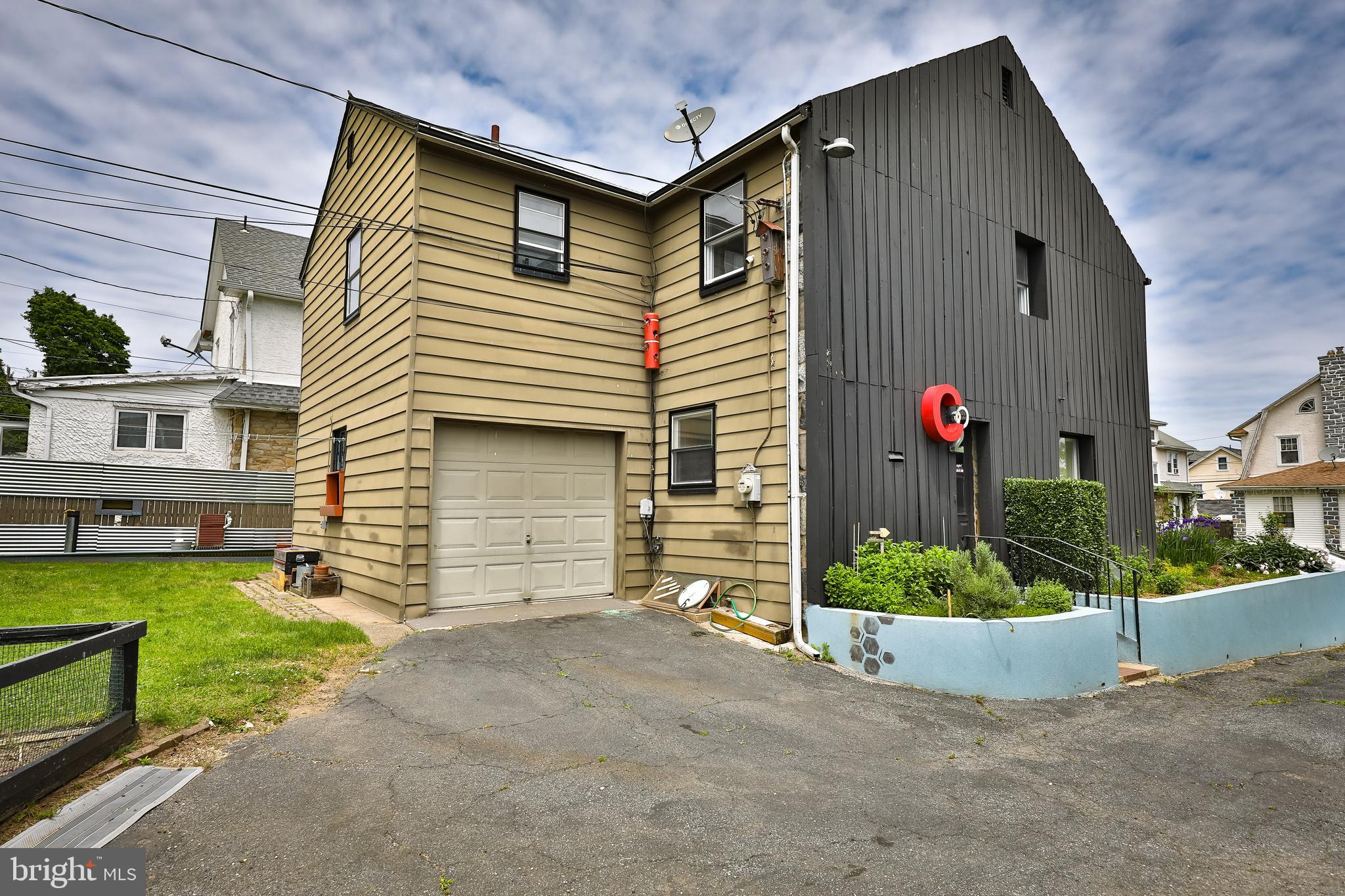 BEVERLY HILLS - Residential